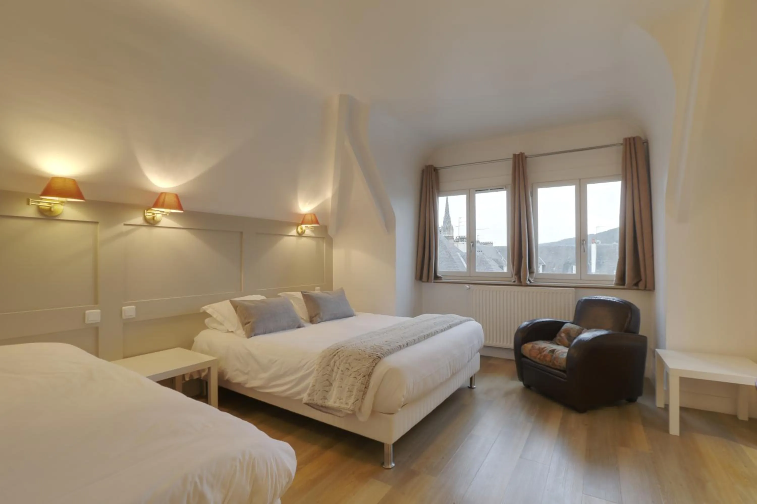 Bed in Hôtel Cardinal