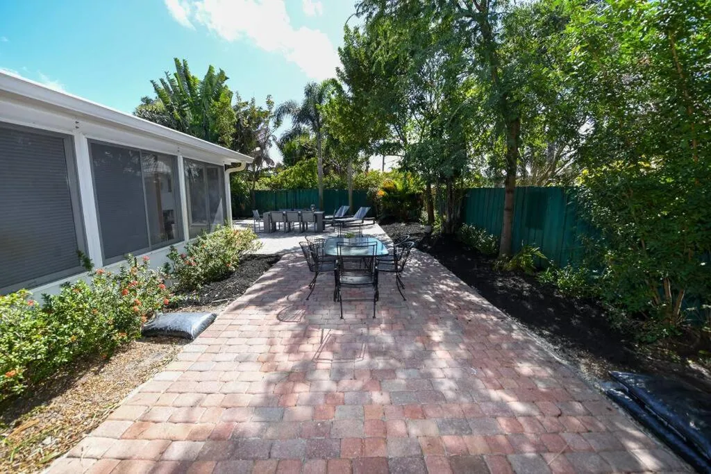 4BR Home, Hot Tub, Near Beach & Wilton Manors