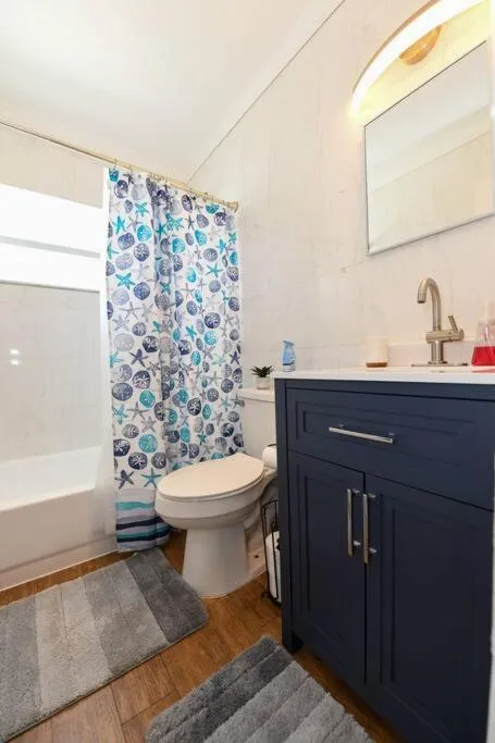 4BR Home, Hot Tub, Near Beach & Wilton Manors