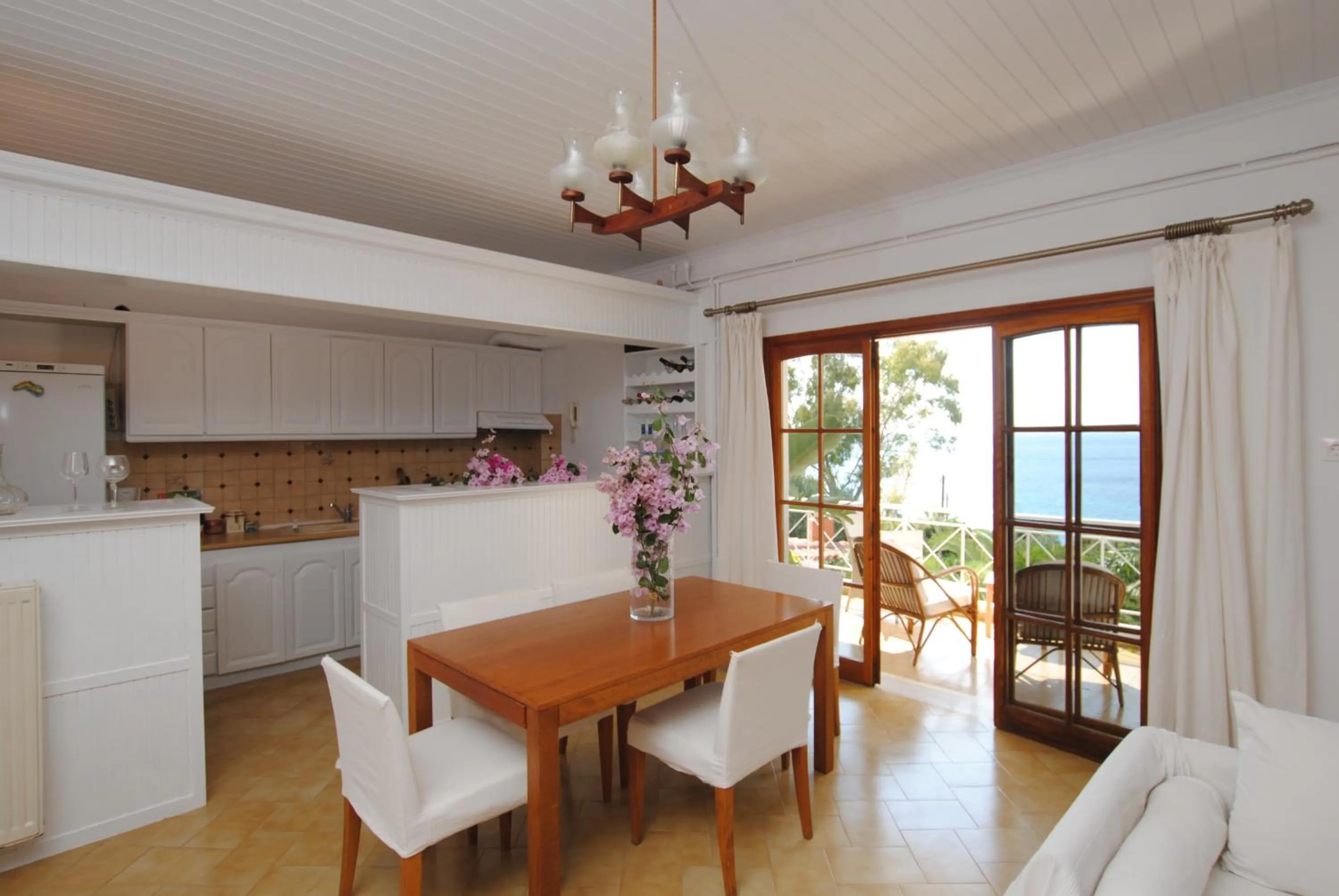 Kitchen or kitchenette in Stavento Apartments