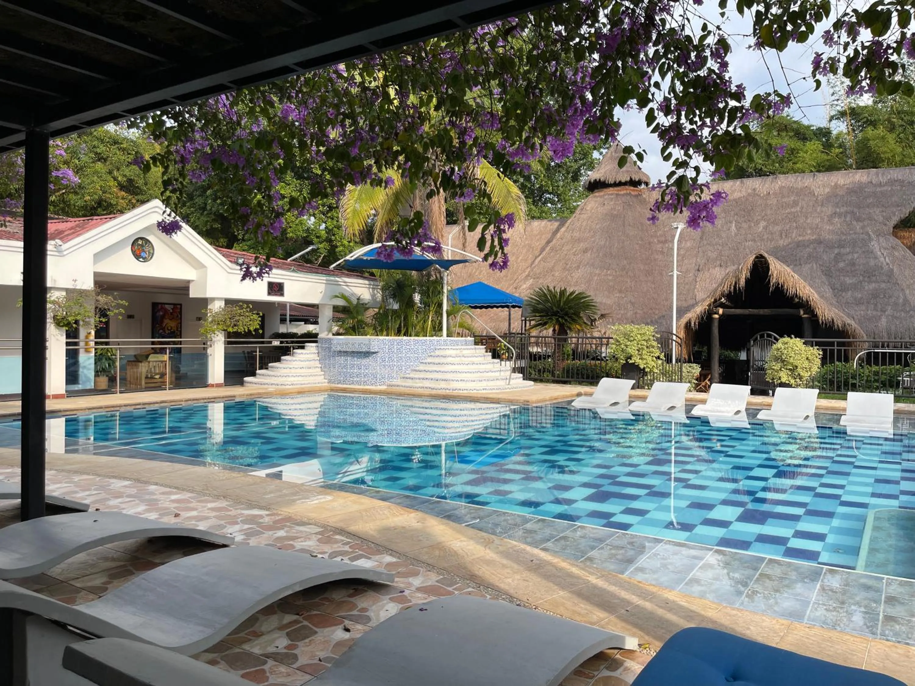 Swimming pool in Hotel Melgar Villa Valeria