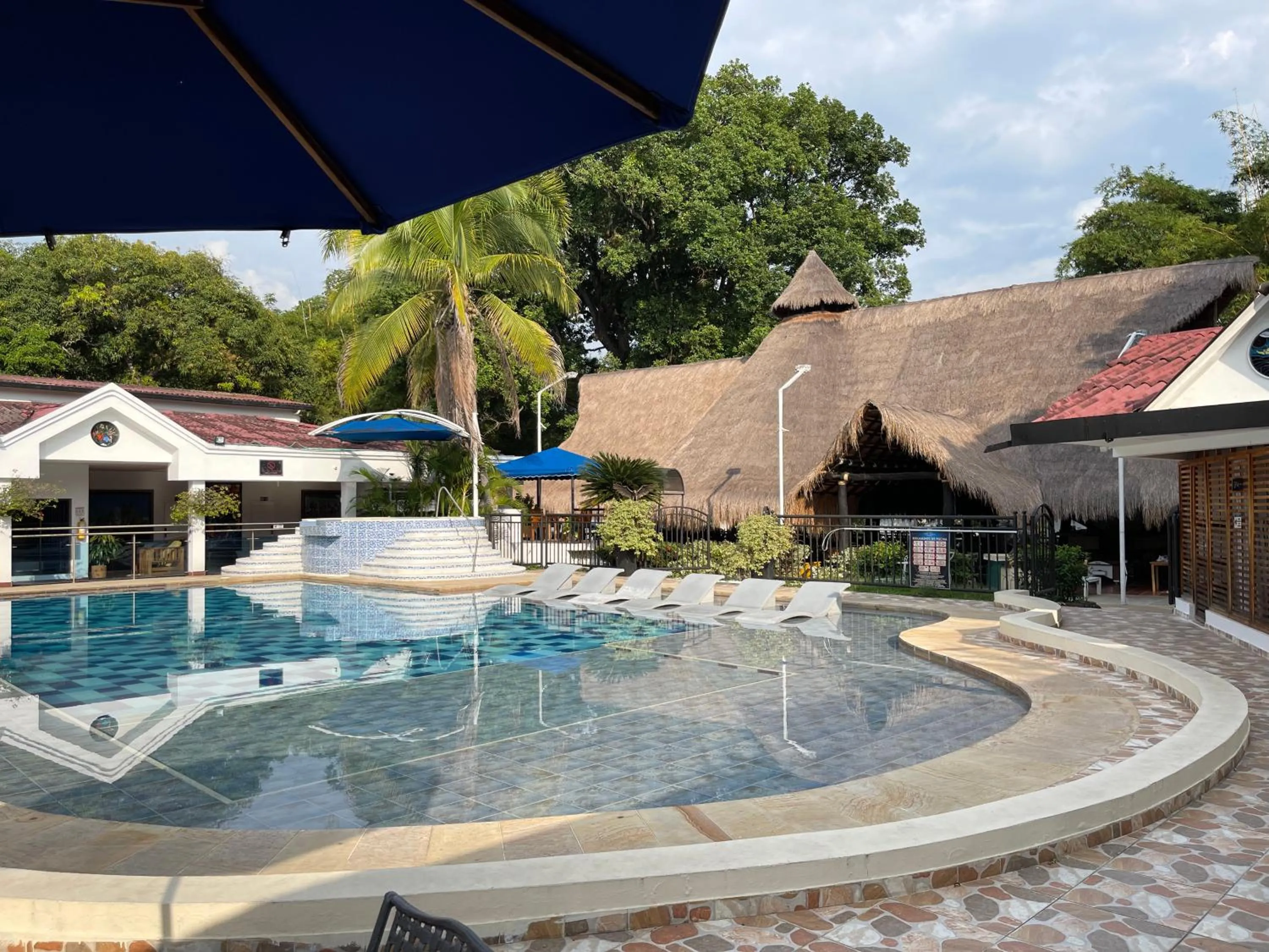 Swimming pool in Hotel Melgar Villa Valeria