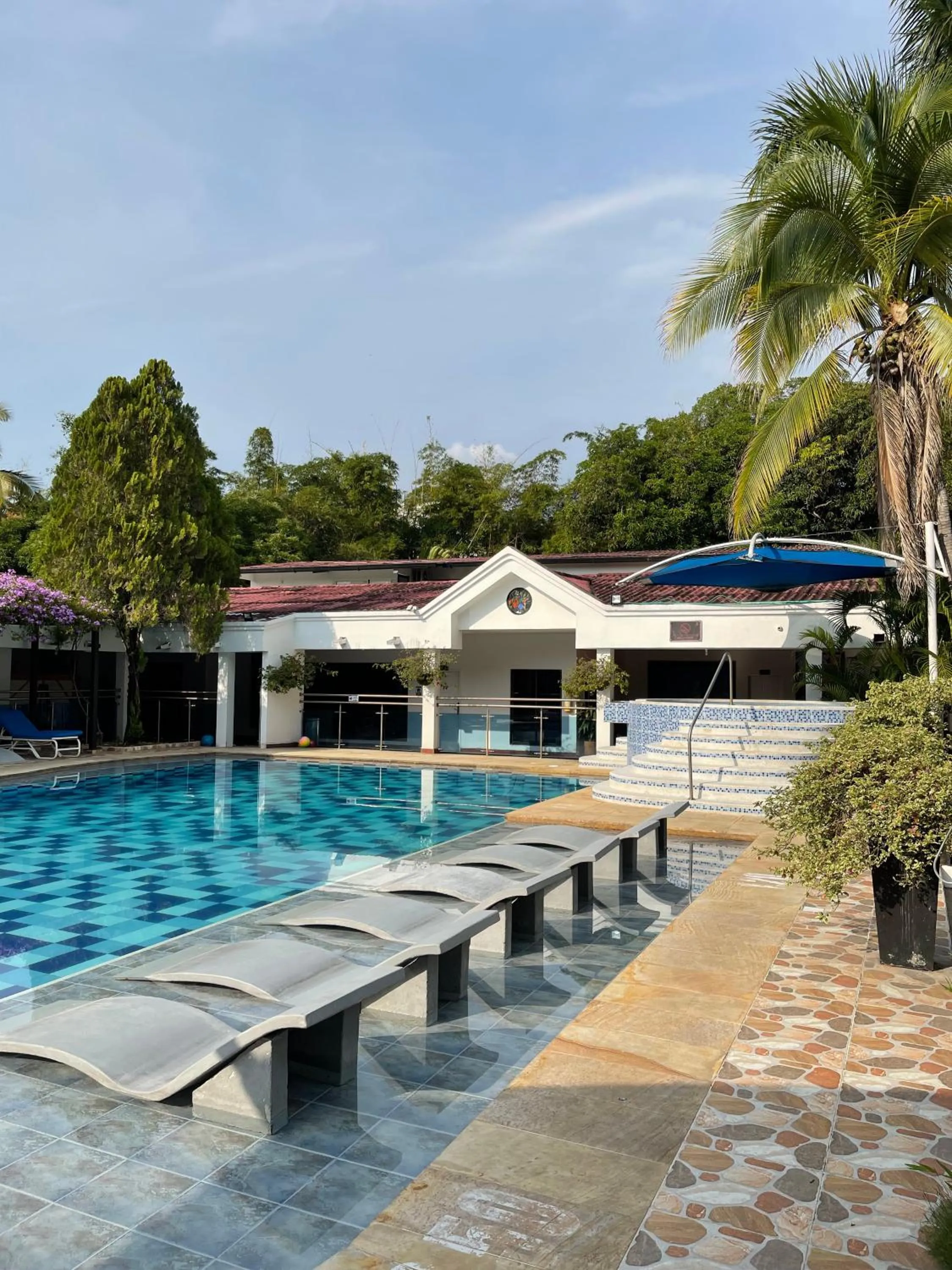 Swimming pool in Hotel Melgar Villa Valeria