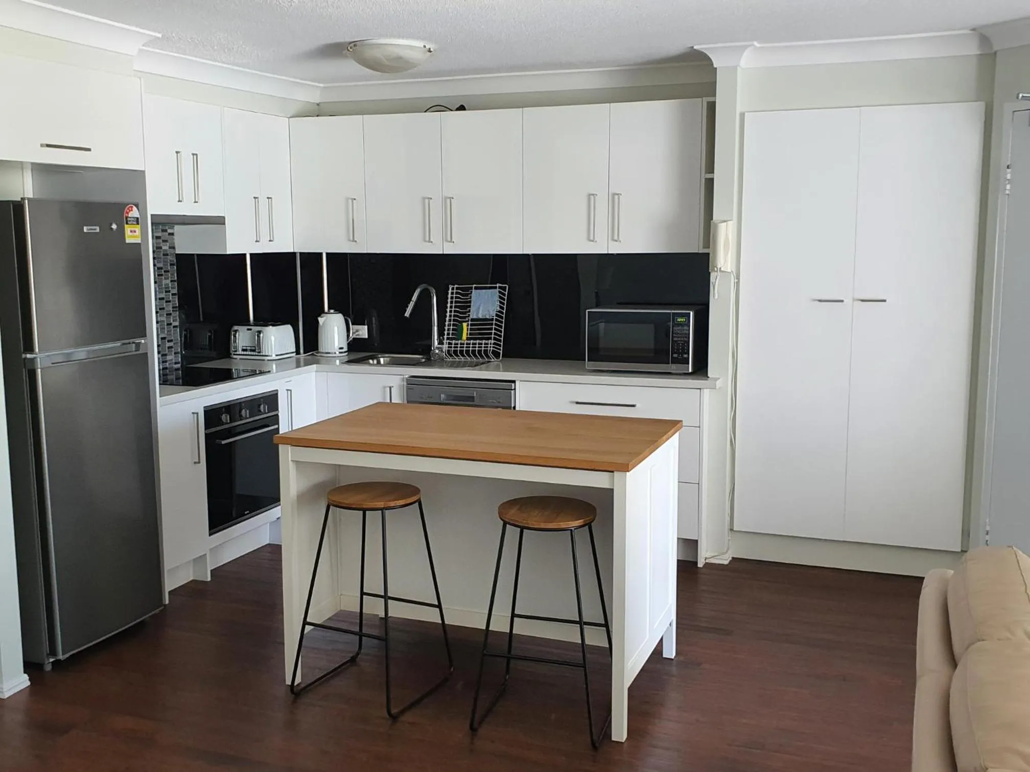 Kitchen or kitchenette in Bayview Bay Apartments and Marina