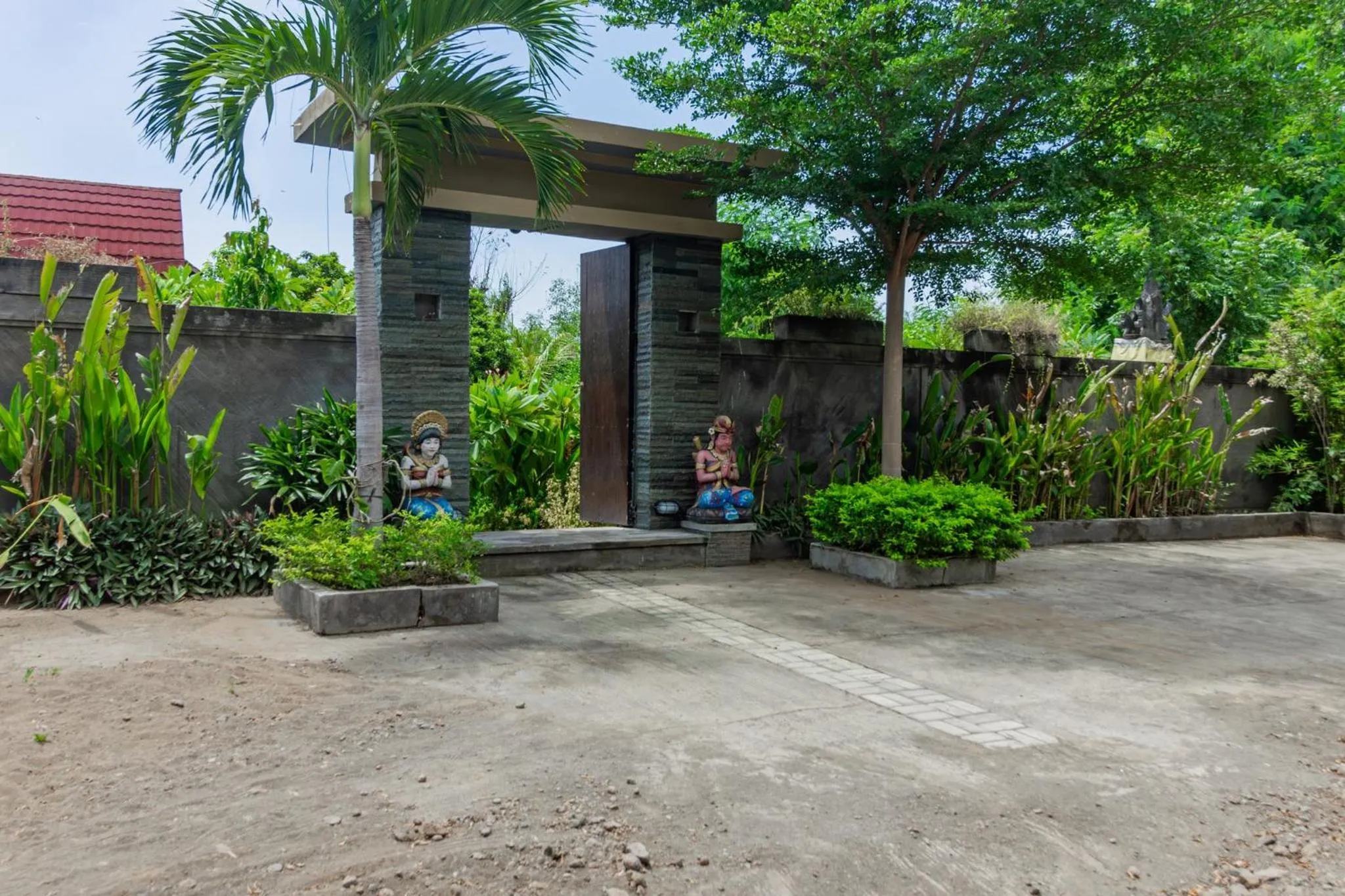 Facade/entrance in Belvilla Serenity Resort