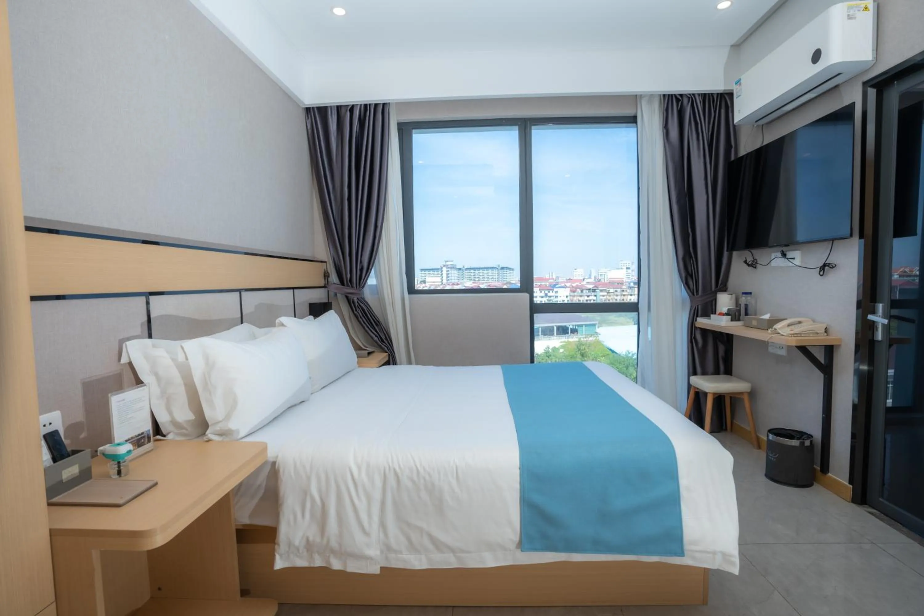 Bedroom, Bed in ARK HOTEL