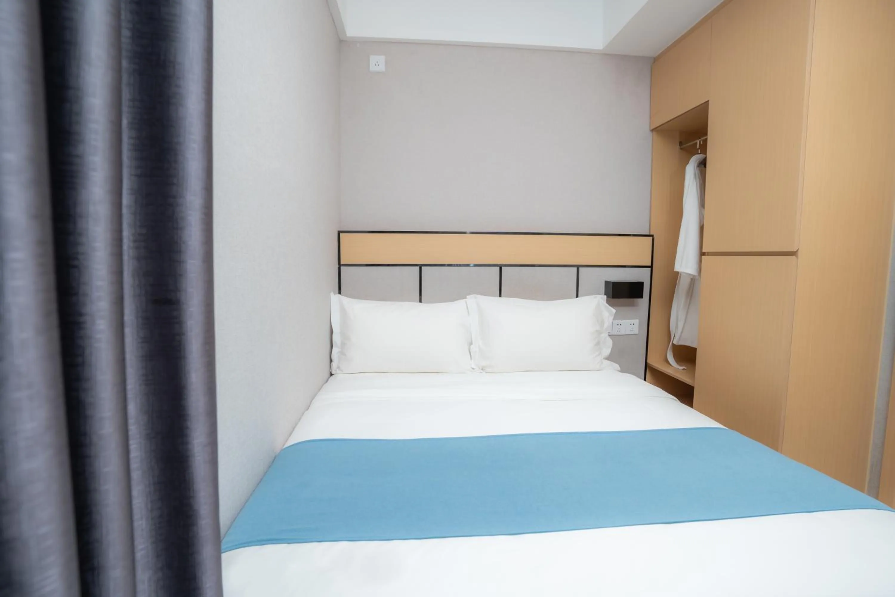 Bedroom, Bed in ARK HOTEL