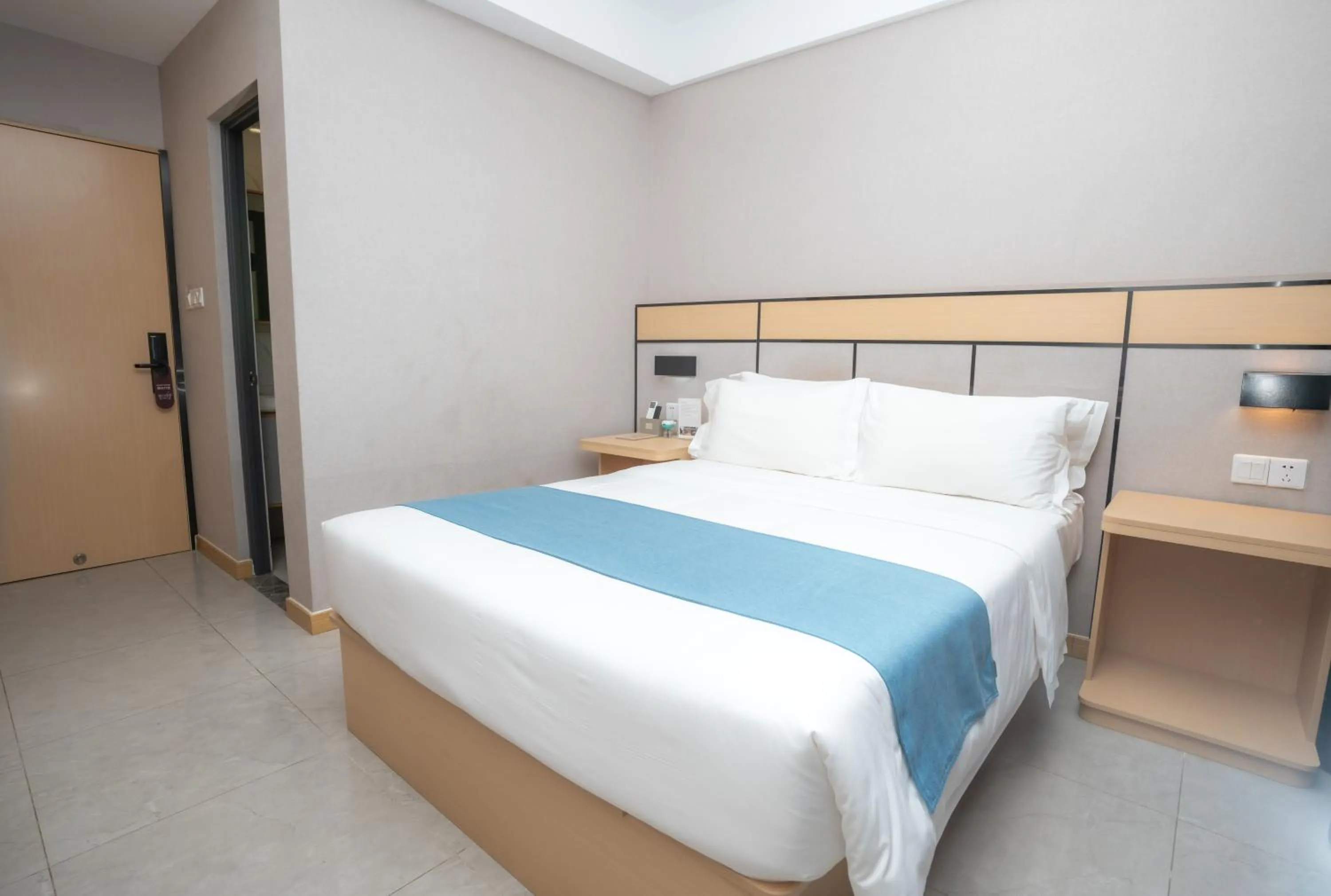 Bedroom, Bed in ARK HOTEL