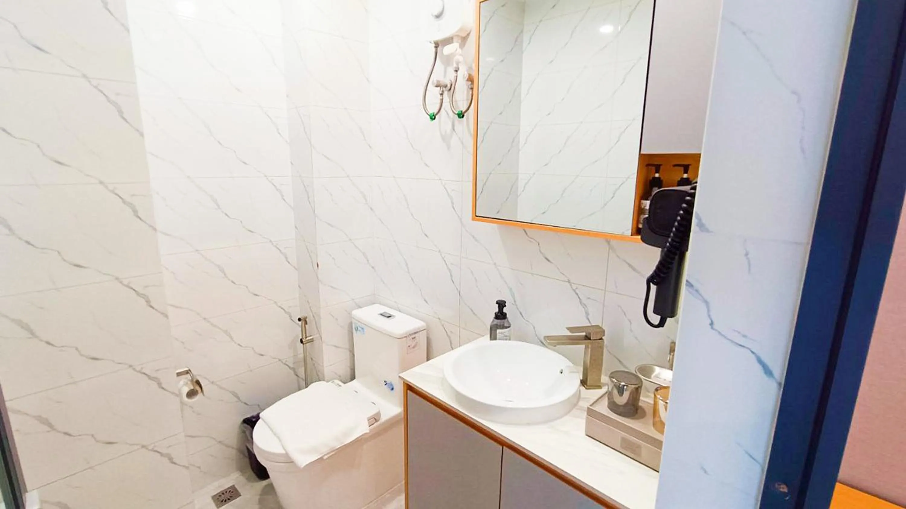 Bathroom in ARK HOTEL