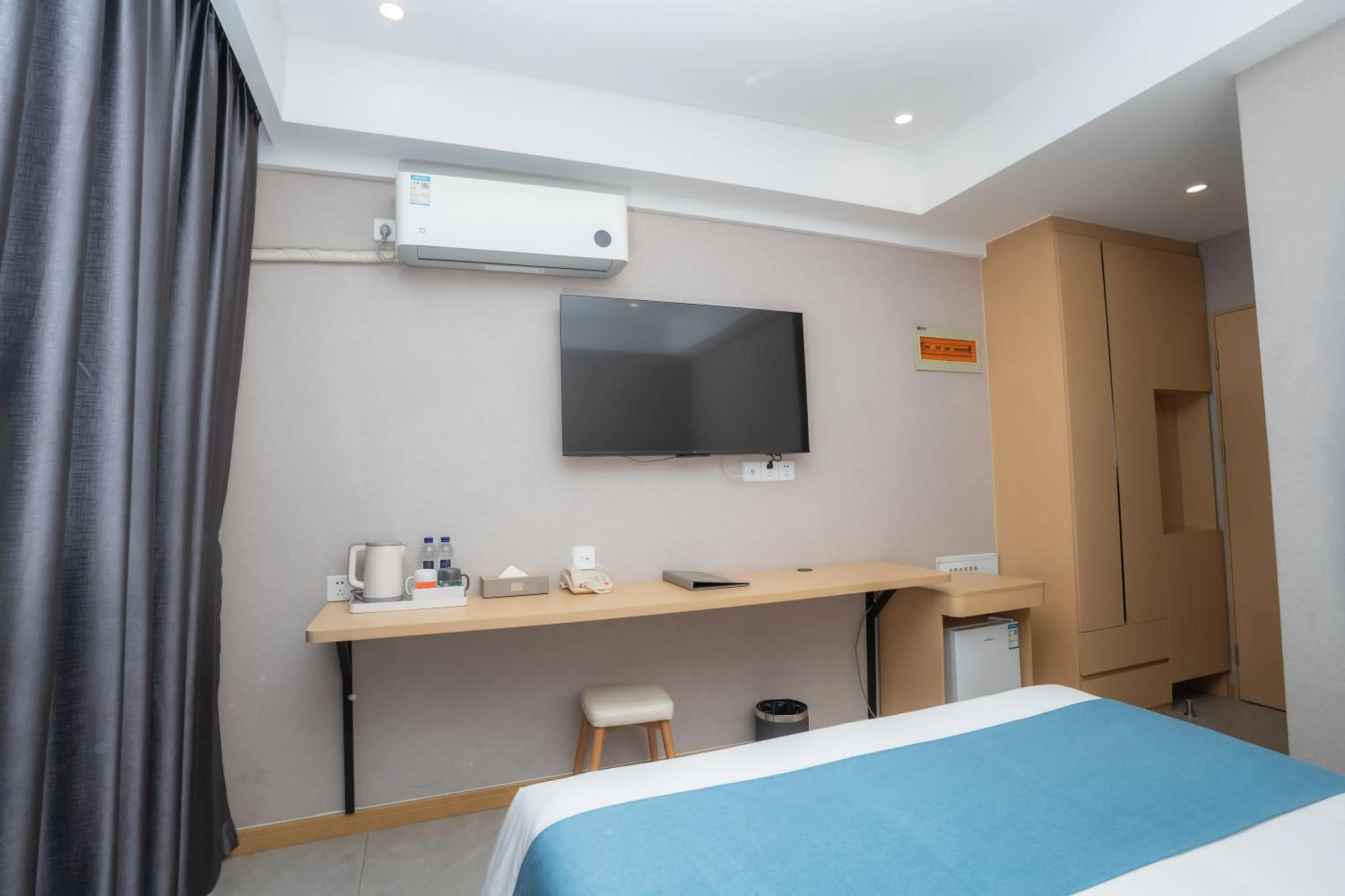 Bedroom, Bed in ARK HOTEL