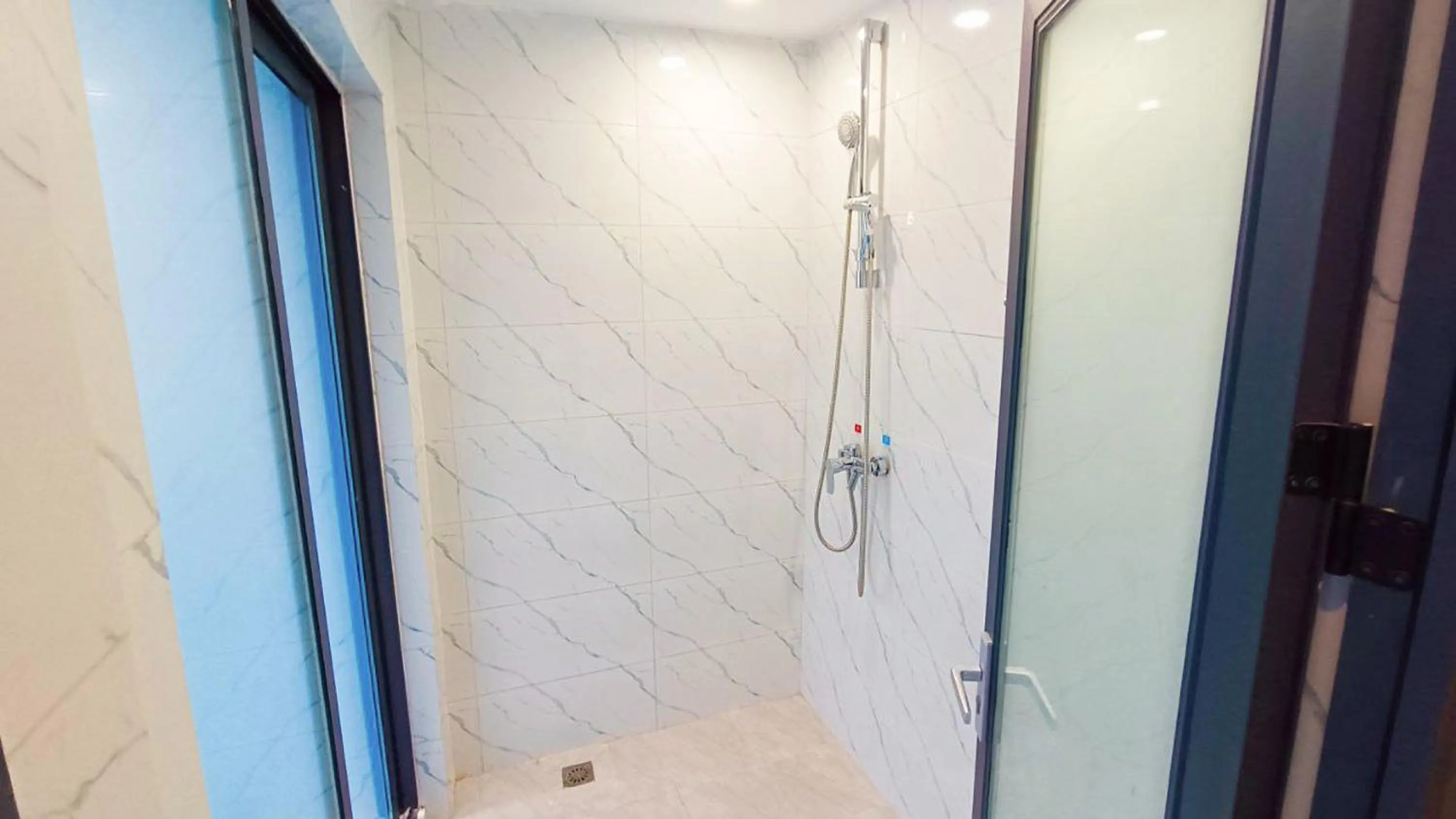 Bathroom in ARK HOTEL