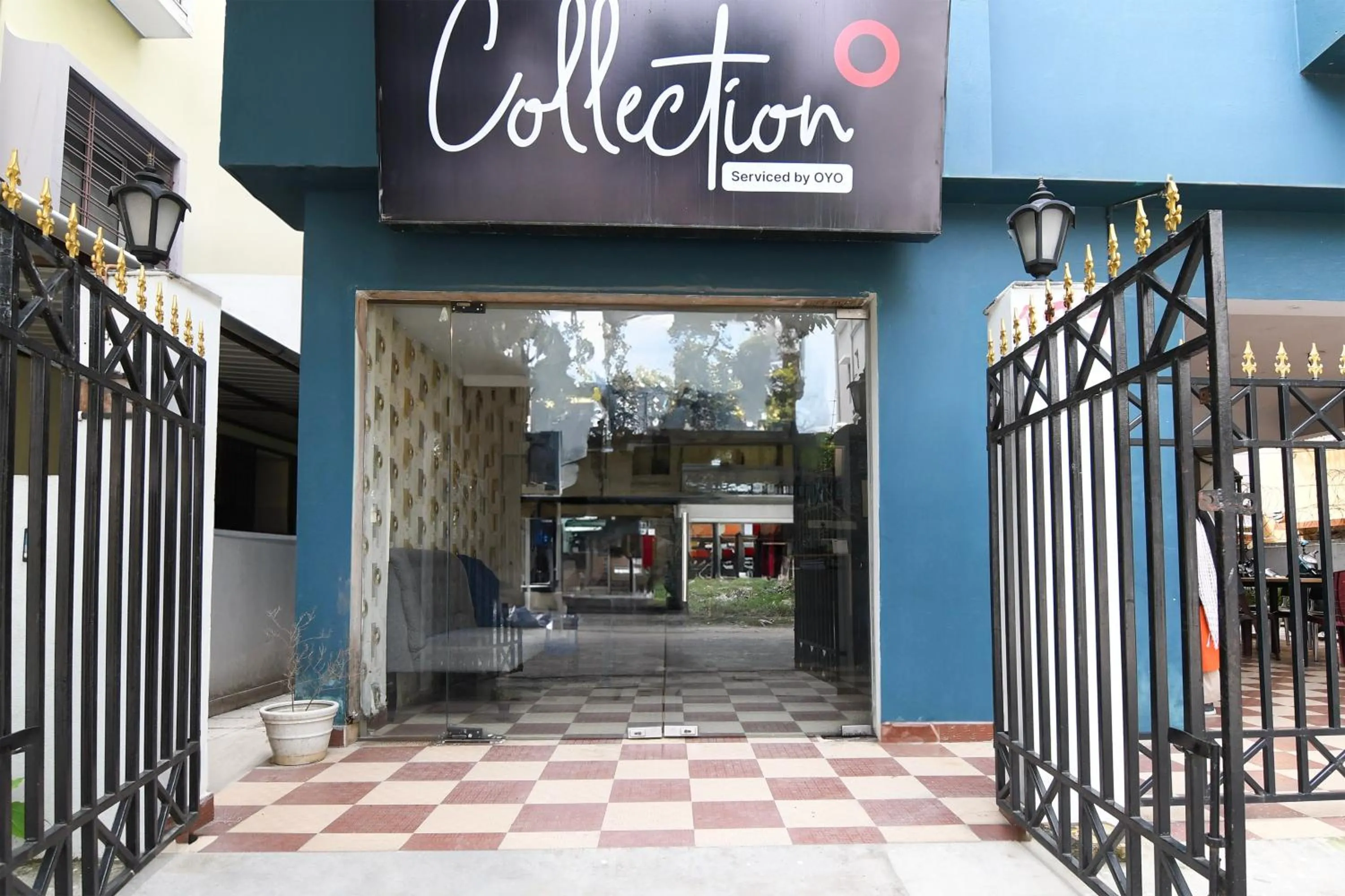 Facade/entrance in Super Collection O Bisarjan Ghat Formerly Eden Rocks