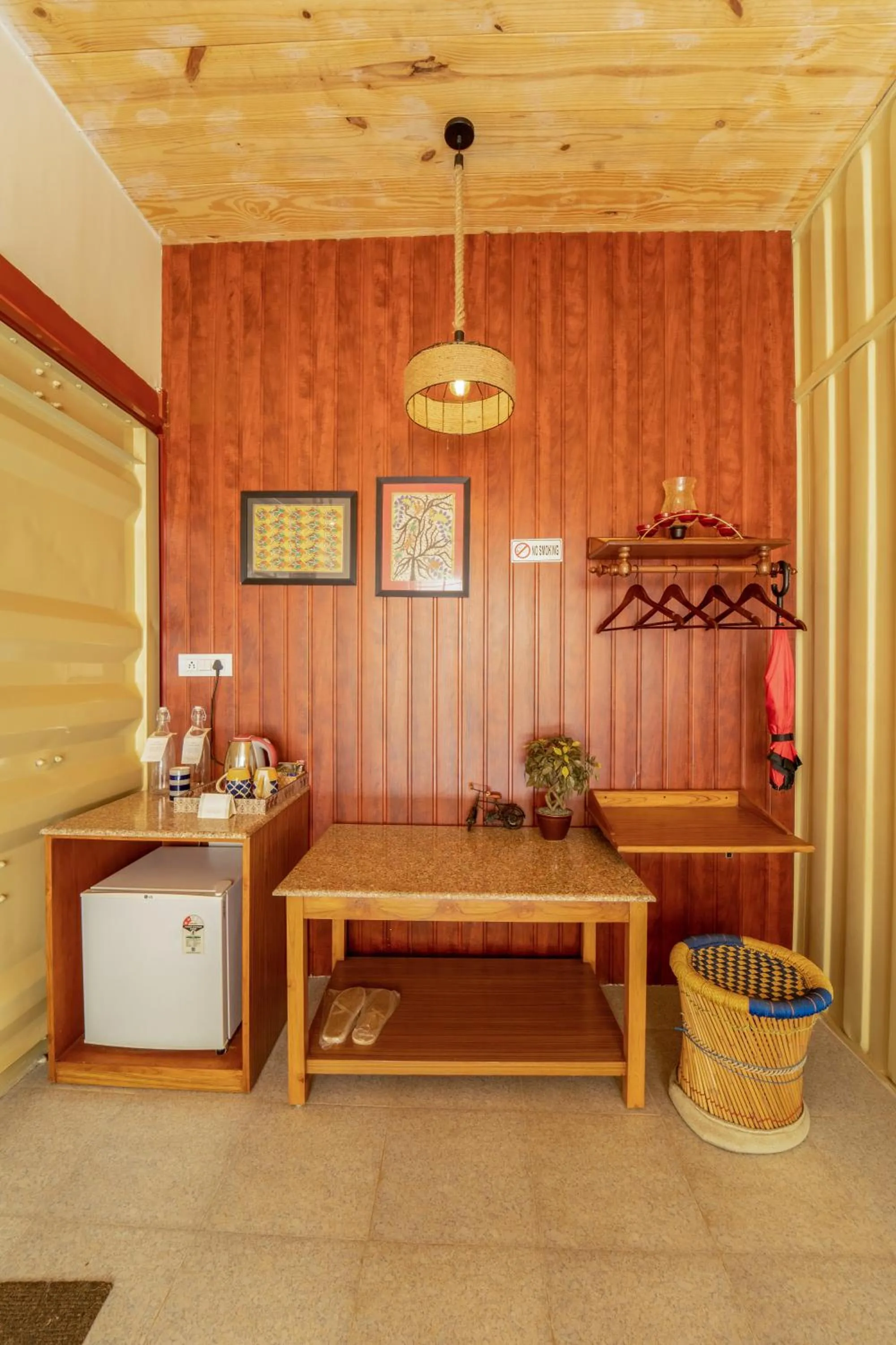 Coffee/tea facilities in Tree of Life Ecotainers Agra