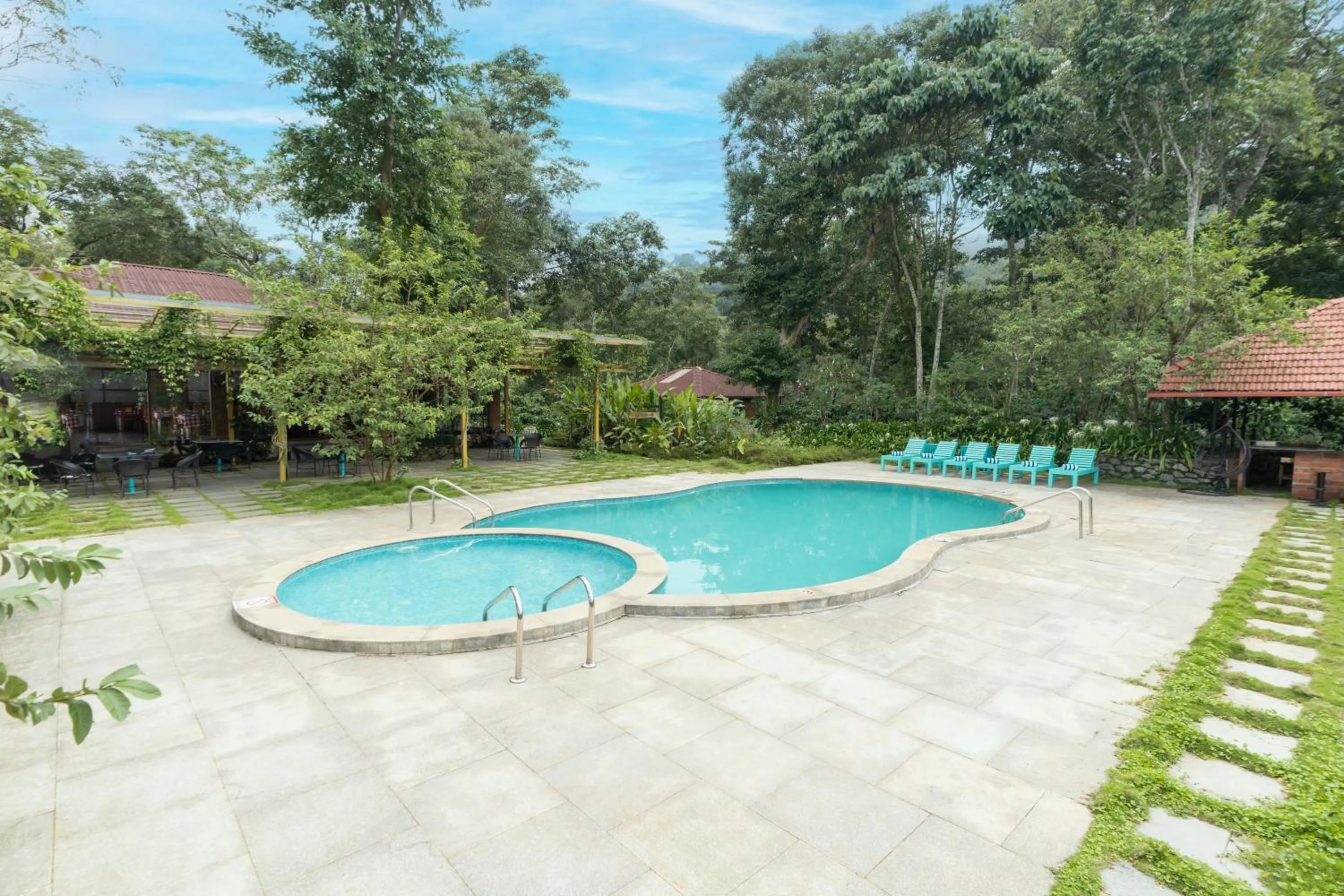 Swimming pool in Magnolia Estates & Resorts