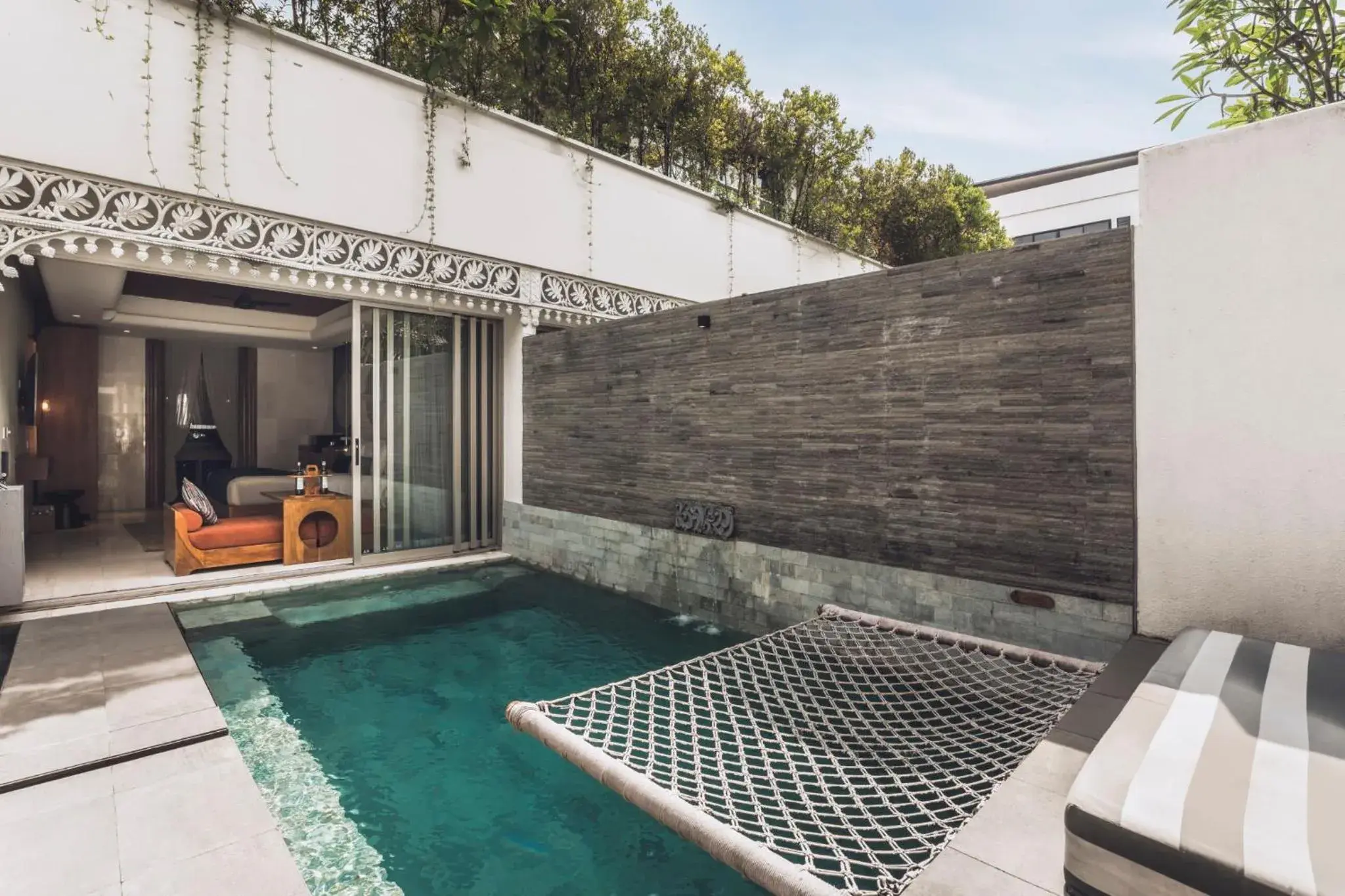 Swimming pool in Monolocale Resort & Spa Seminyak by Ini Vie Hospitality Swimming pool in Monolocale Resort & Spa Seminyak by Ini Vie Hospitality