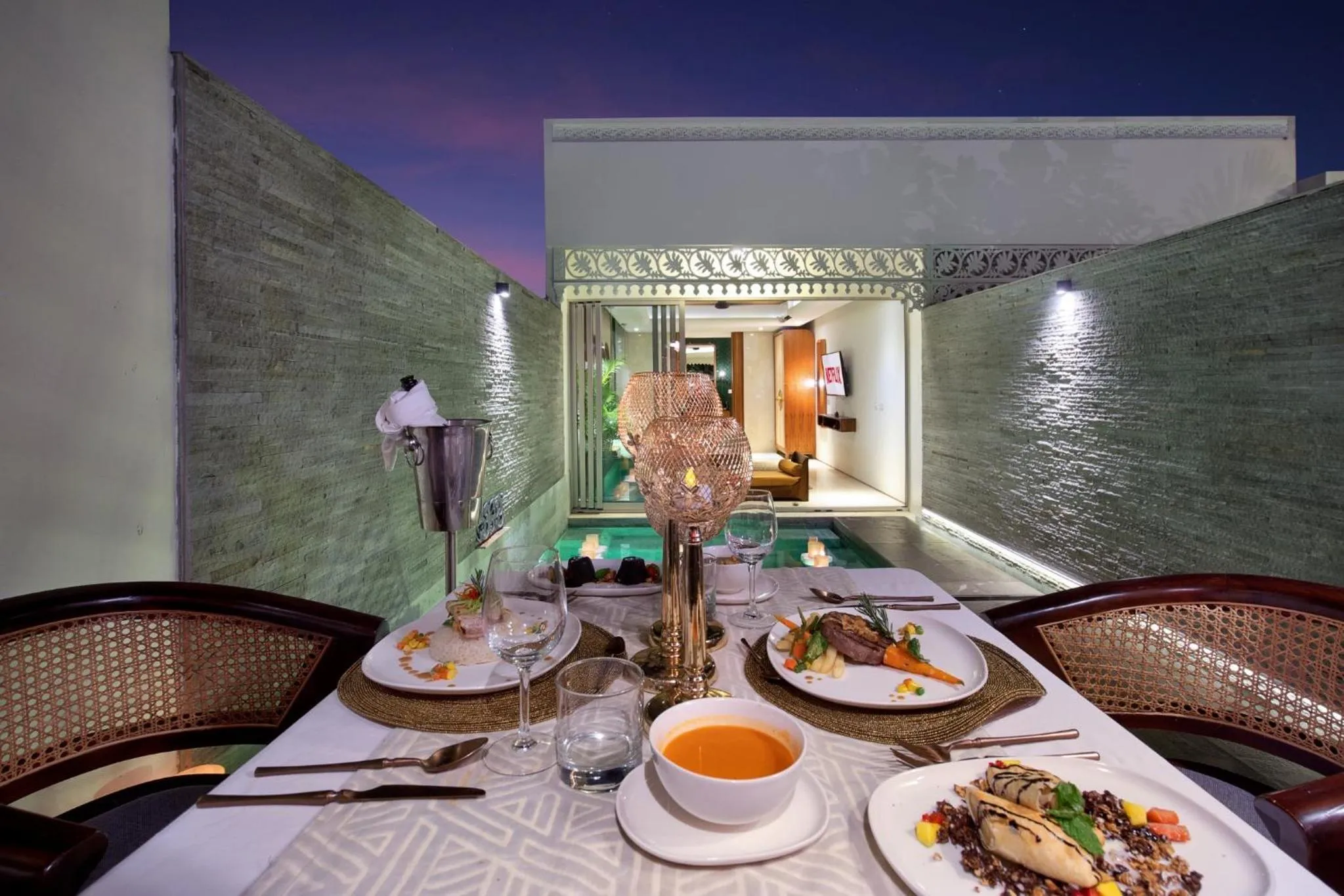 Food and drinks in Monolocale Resort & Spa Seminyak by Ini Vie Hospitality