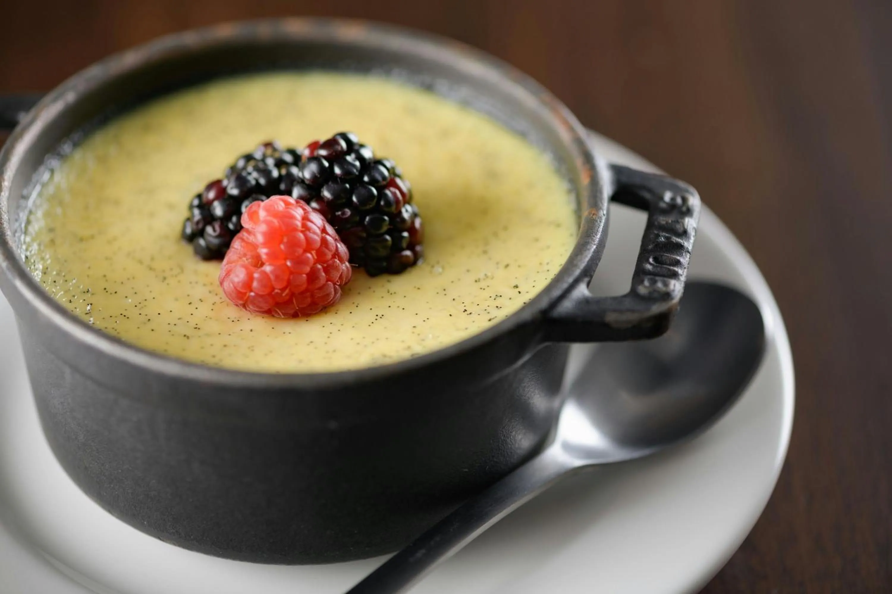 Lounge or bar in AC Hotel by Marriott Saint-Julien-en-Genevois