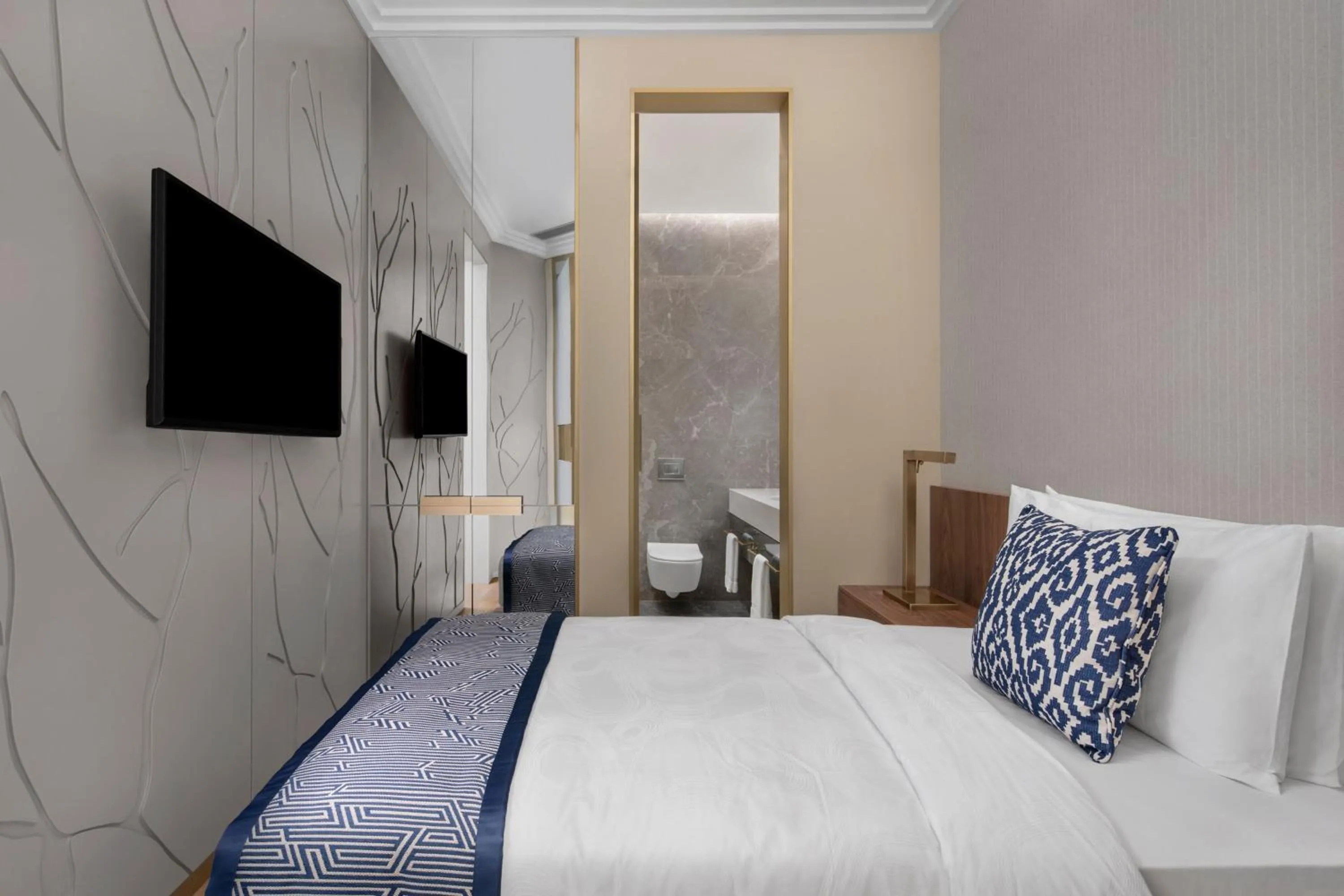 Bedroom, Bed in JW Marriott Hotel Istanbul Marmara Sea