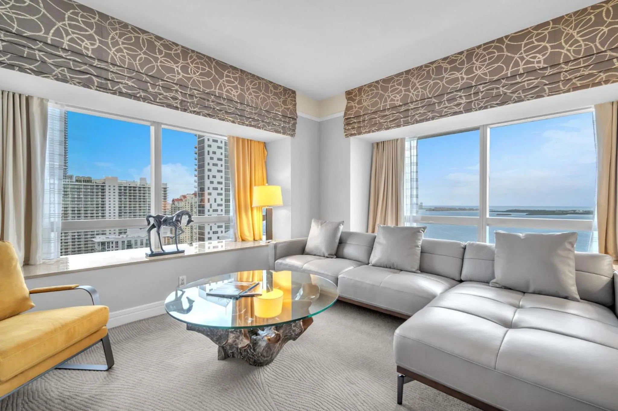 Living room in 2 Bedroom OR King Studio Suites Four Seasons Hotel Miami Free Wi-Fi & Free Parking