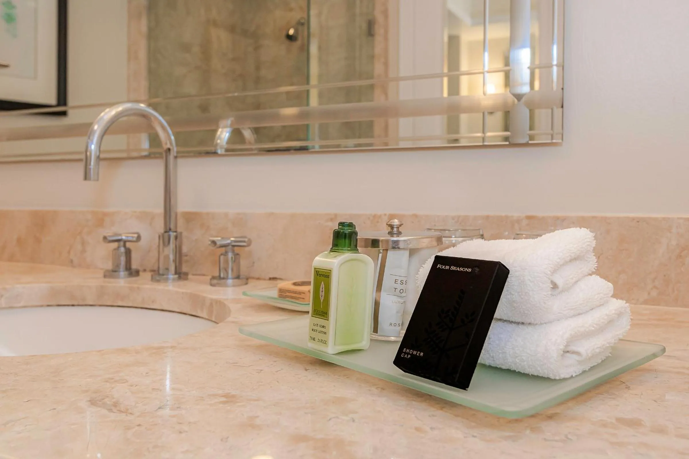 towels in 2 Bedroom OR King Studio Suites Four Seasons Hotel Miami Free Wi-Fi & Free Parking