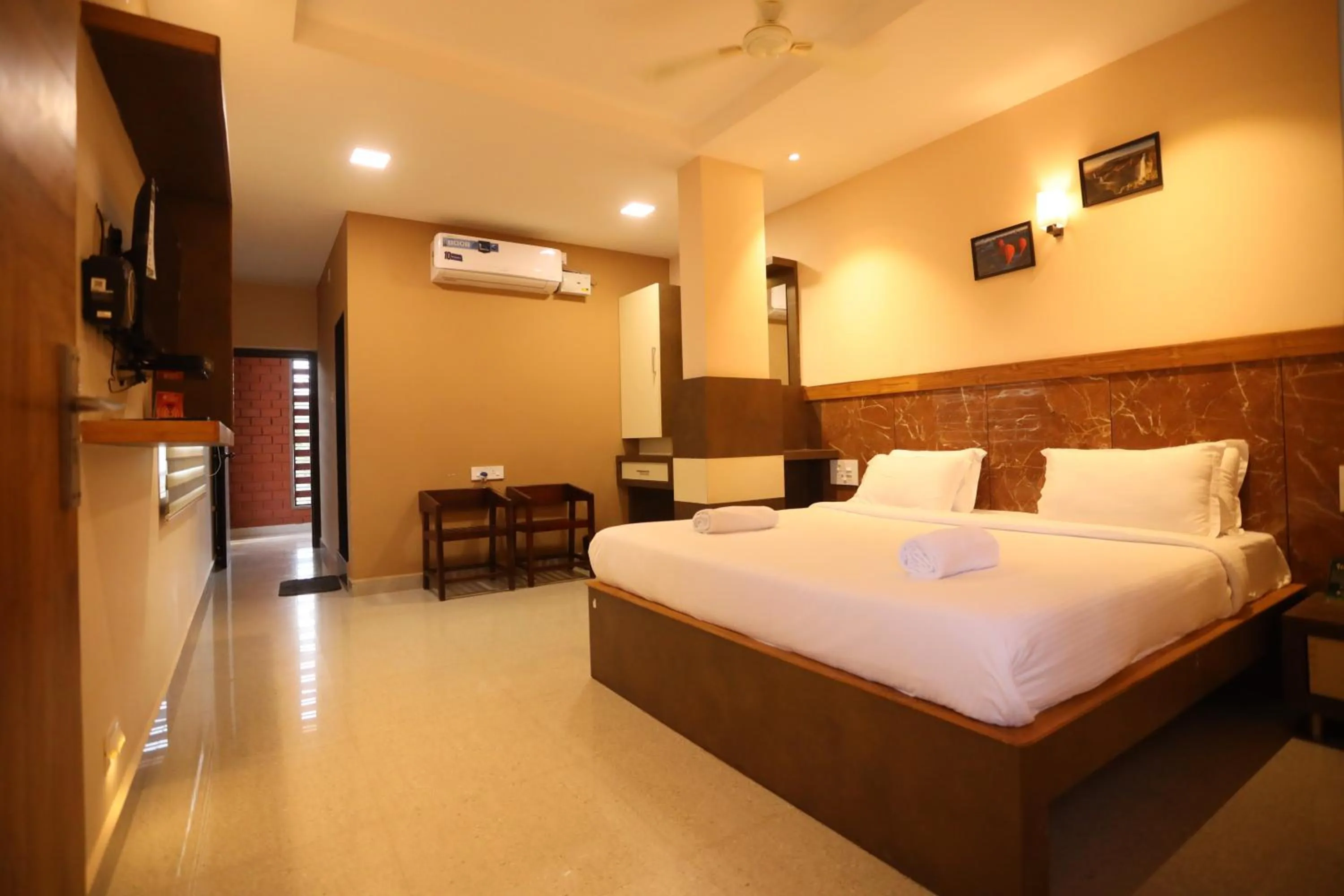 Bed in HOTEL SOUTHERN HERITAGE