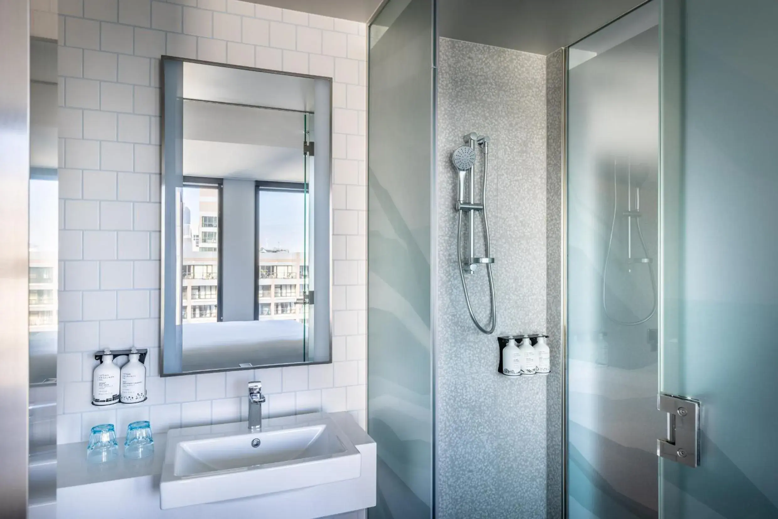 Shower, Bathroom in Holiday Inn Express Auckland City Centre, an IHG Hotel