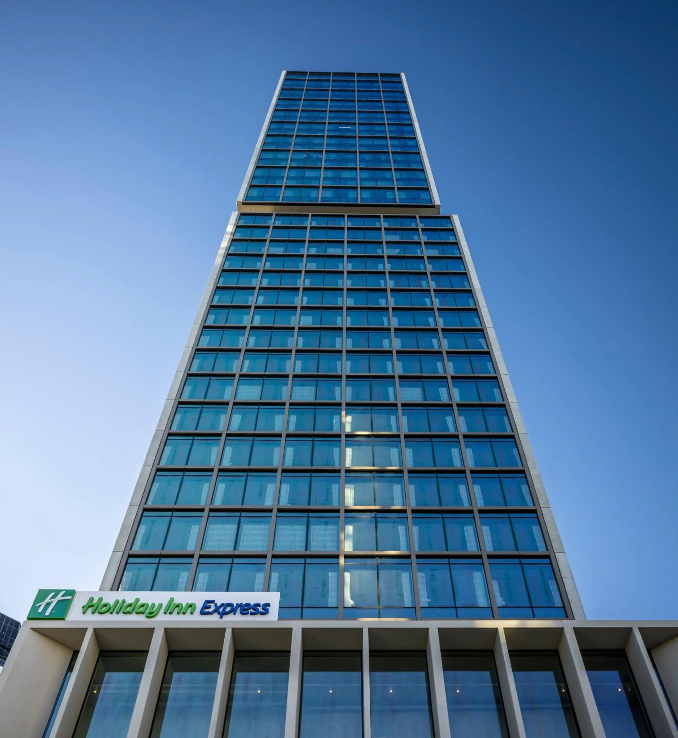 Property Building in Holiday Inn Express Auckland City Centre, an IHG Hotel