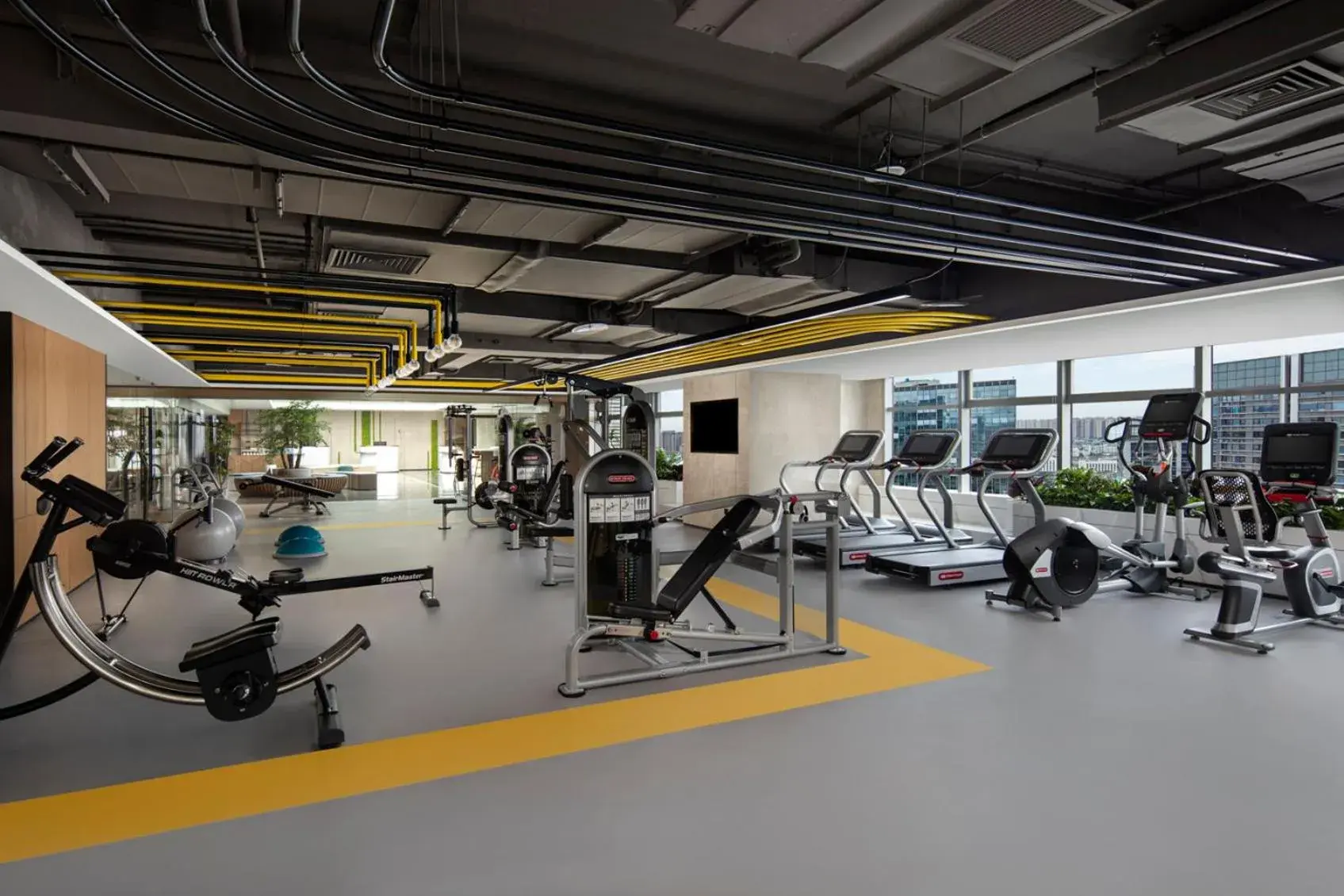 Fitness centre/facilities in EVEN Hotel Chengdu Jinniu by IHG Fitness centre/facilities in EVEN Hotel Chengdu Jinniu by IHG