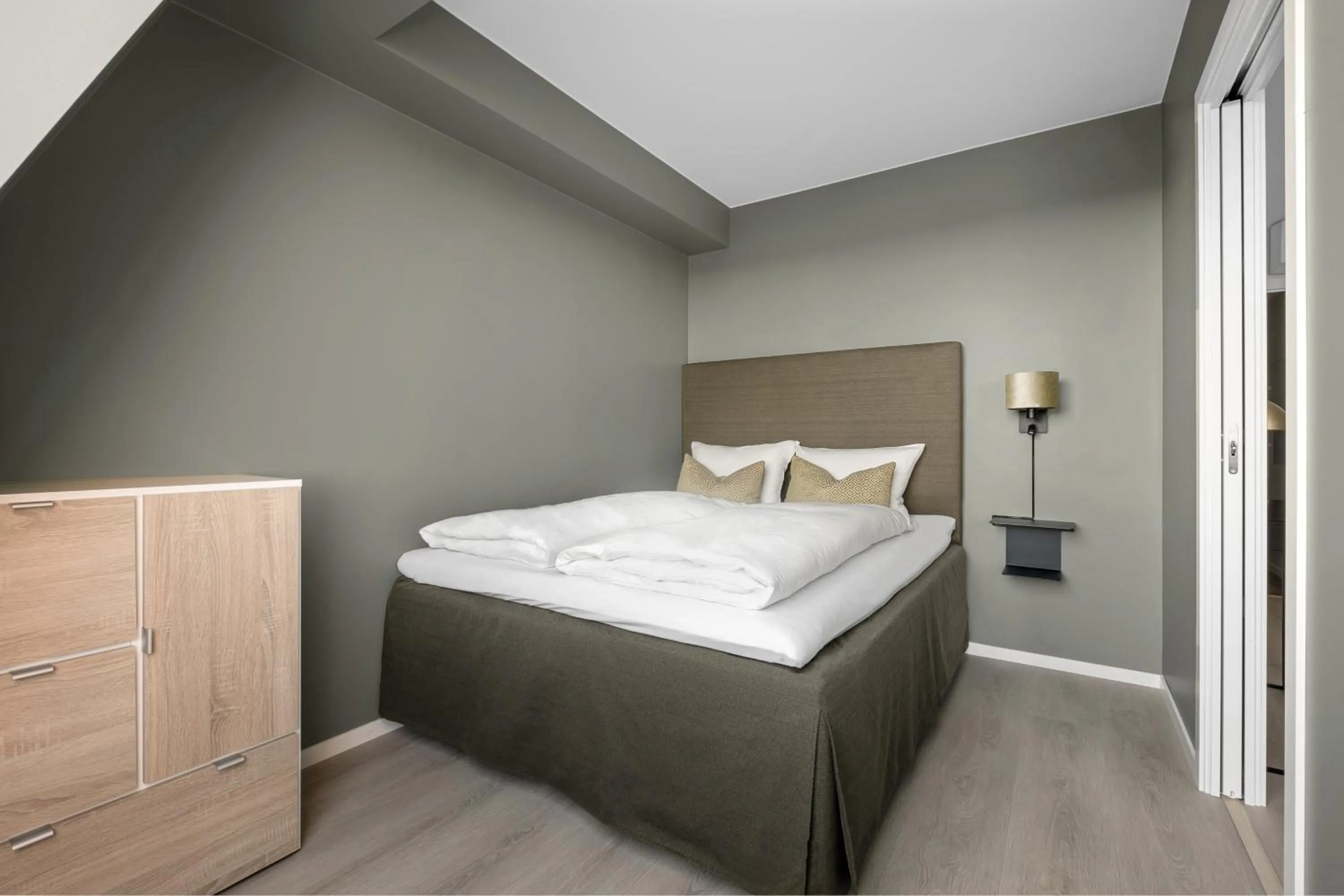 Bedroom, Bed in VANDER - Pedersgata