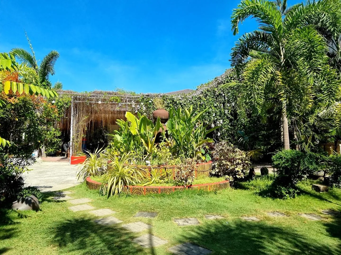 Garden in Buddha Resort by Cocotel