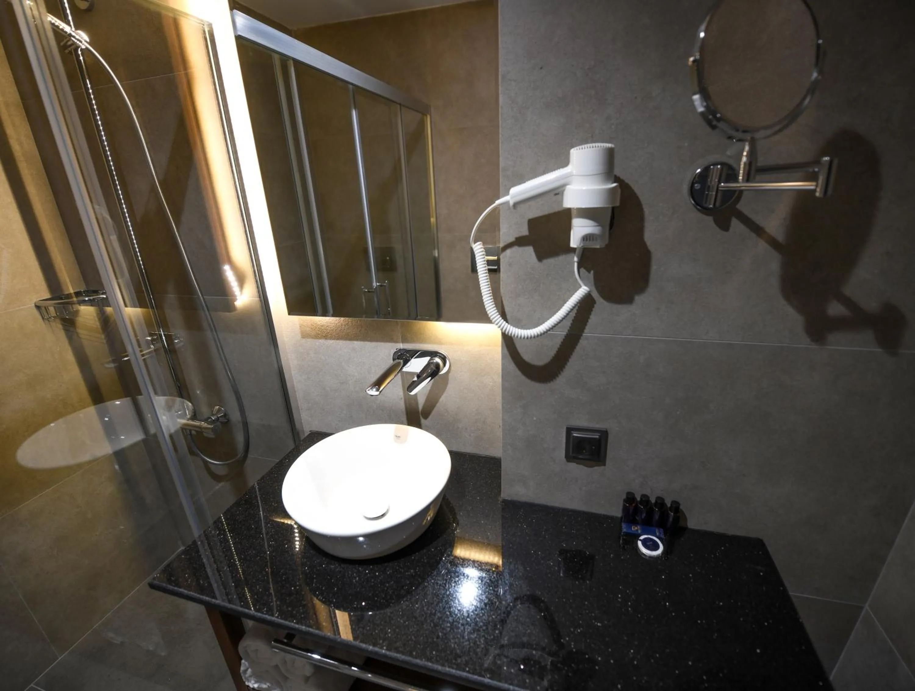 Bathroom in REF İNN HOTEL