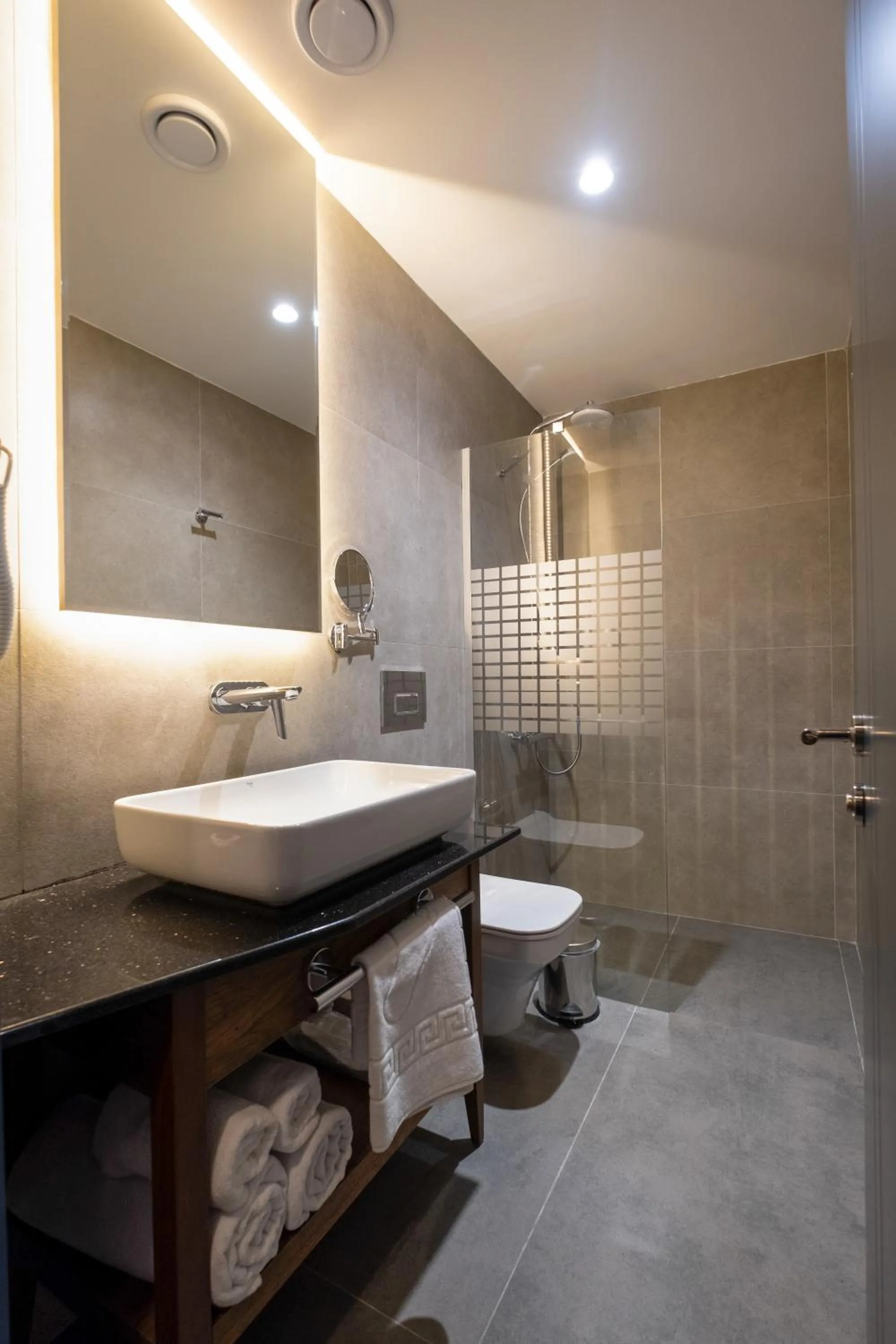 Bathroom in REF İNN HOTEL