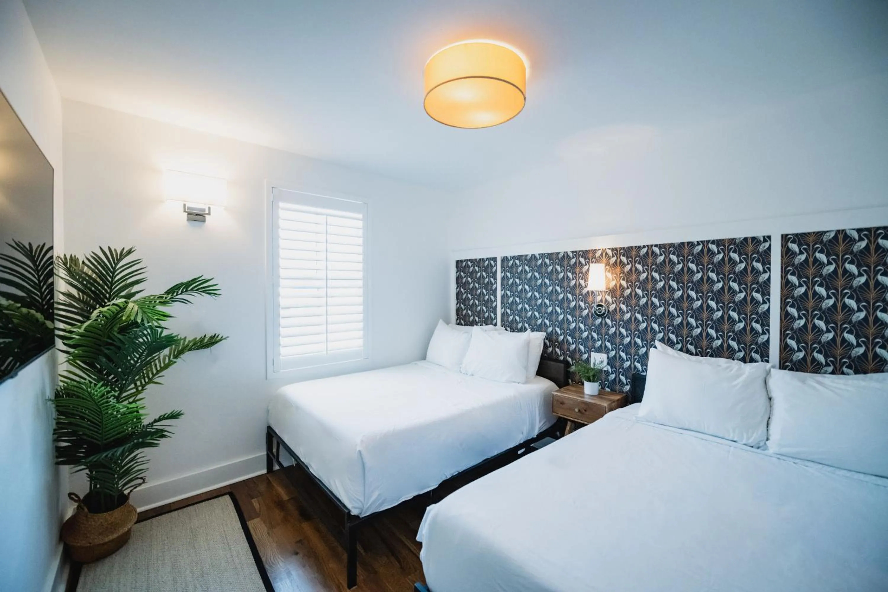 Photo of the whole room, Bed in Marsh Hotel