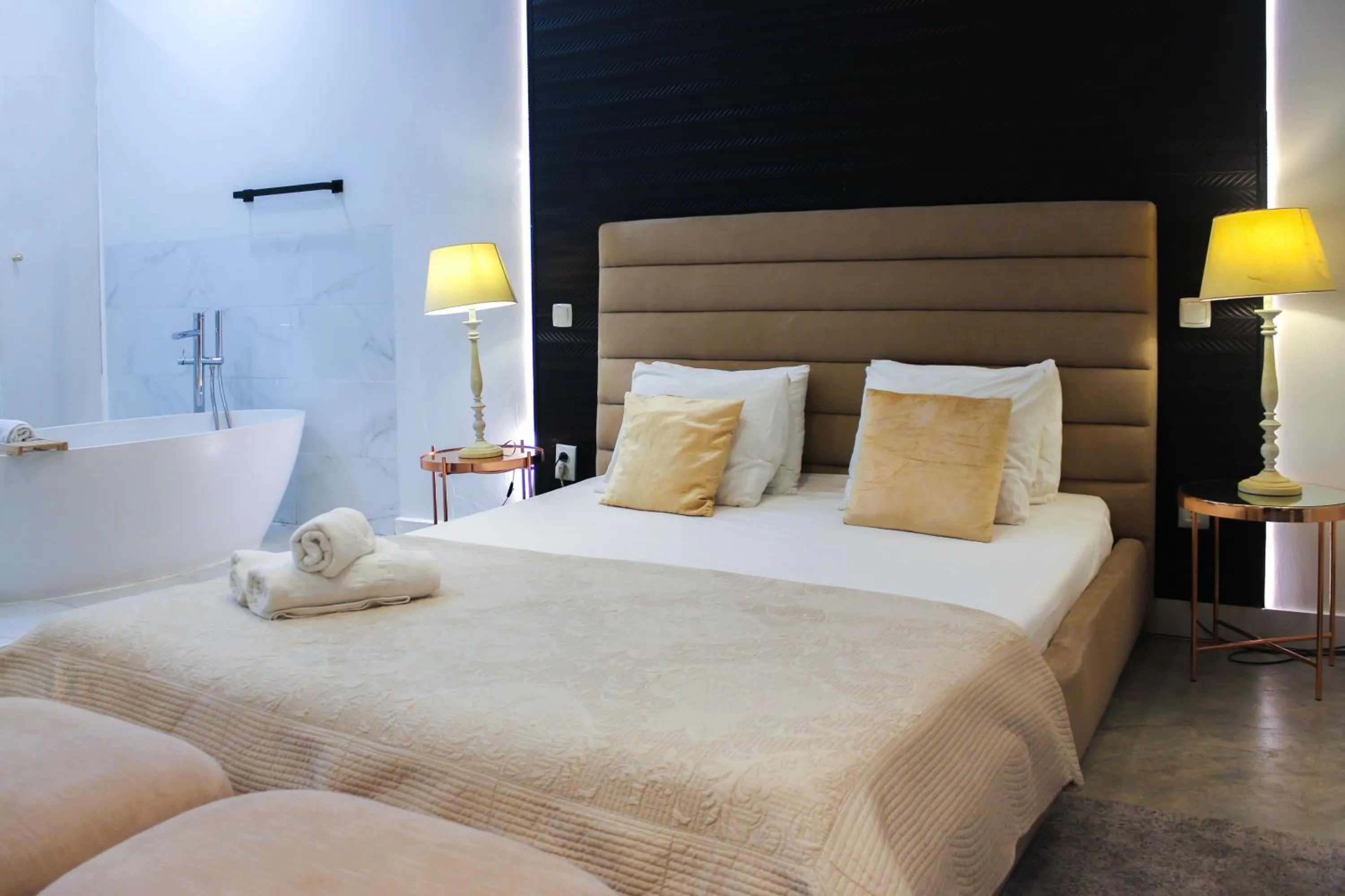 Bed in Lisbon Studios
