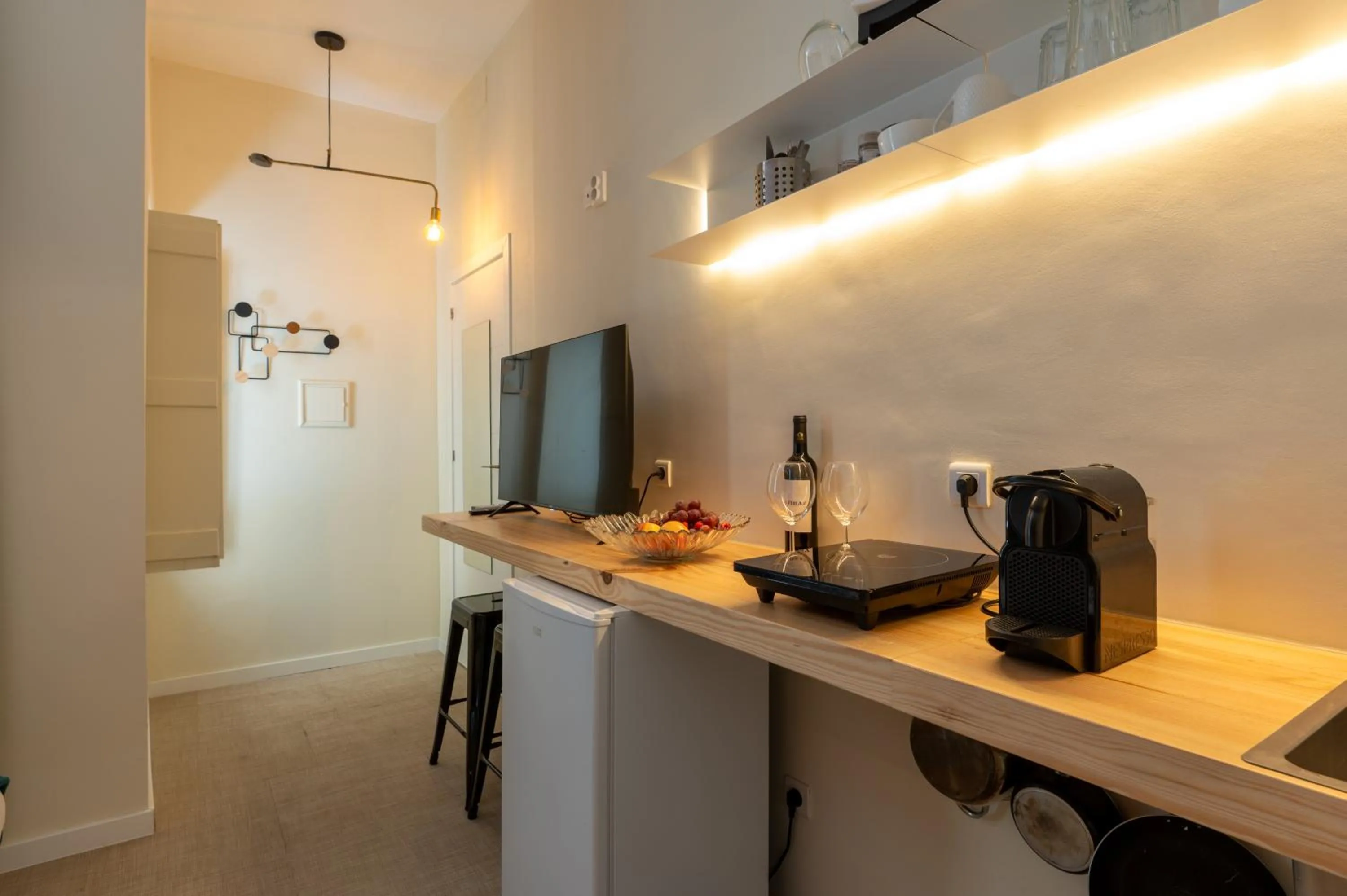 Kitchen or kitchenette in Lisbon Studios