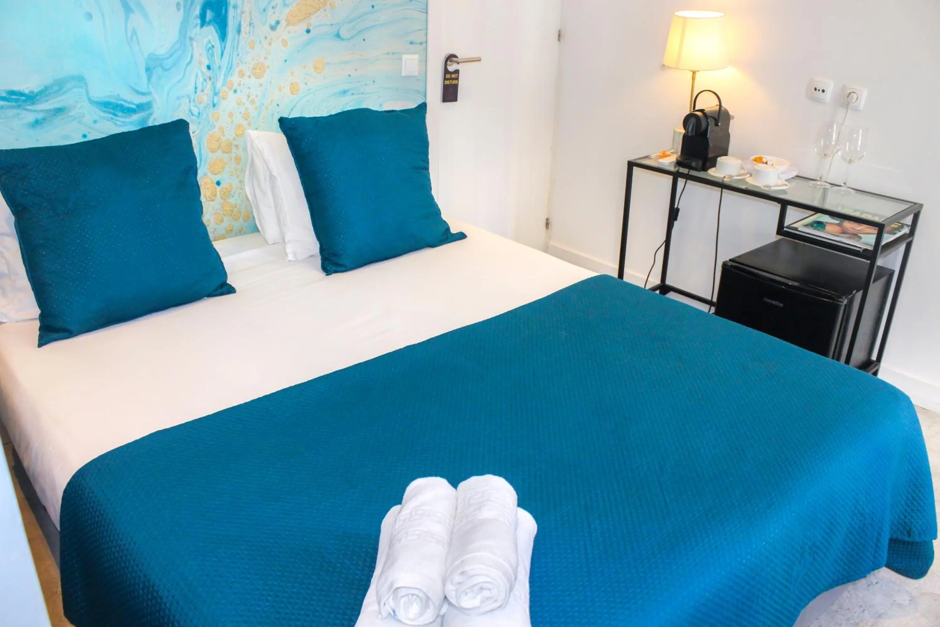 Bed in Lisbon Studios