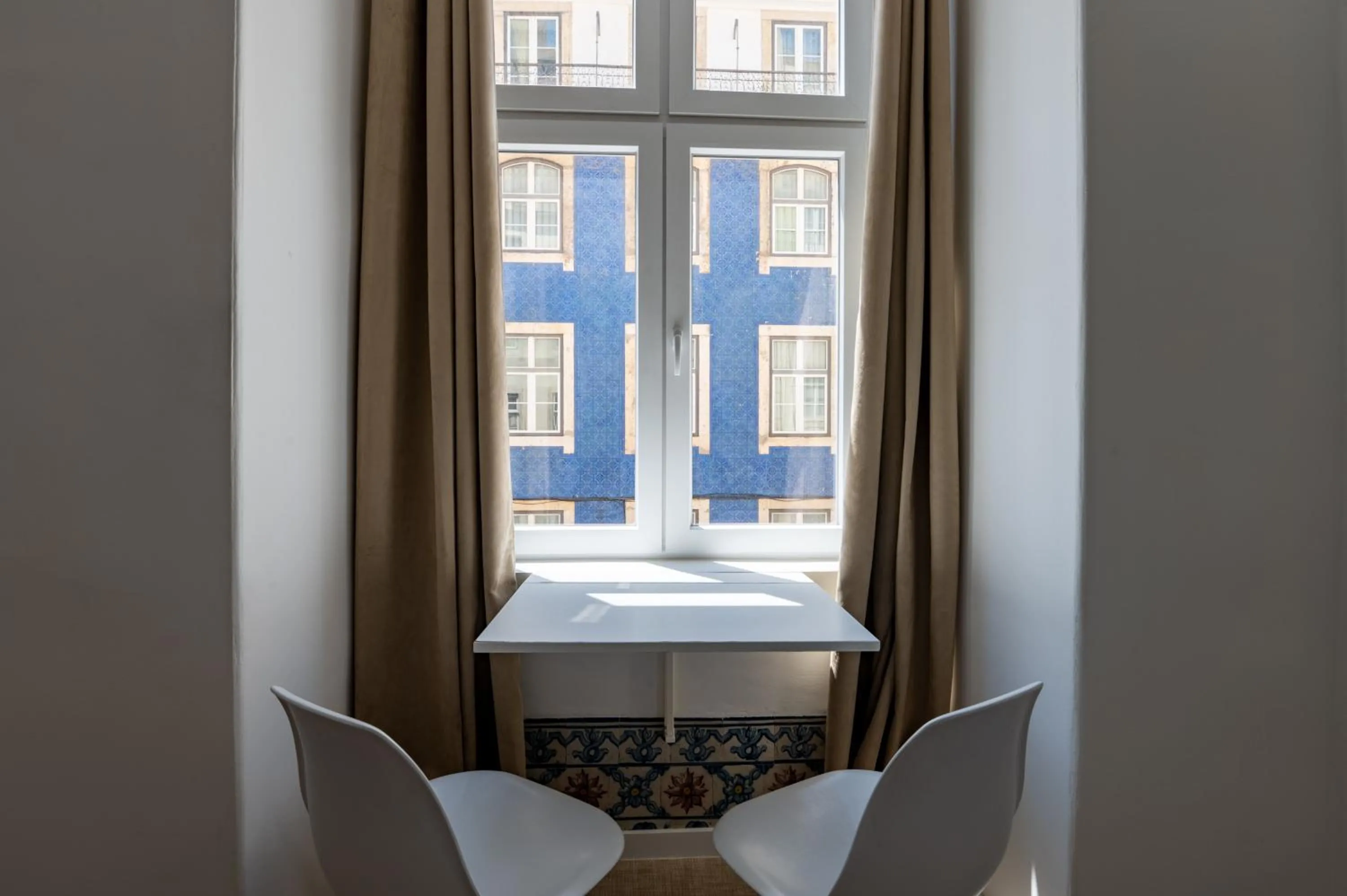 Seating area in Lisbon Studios