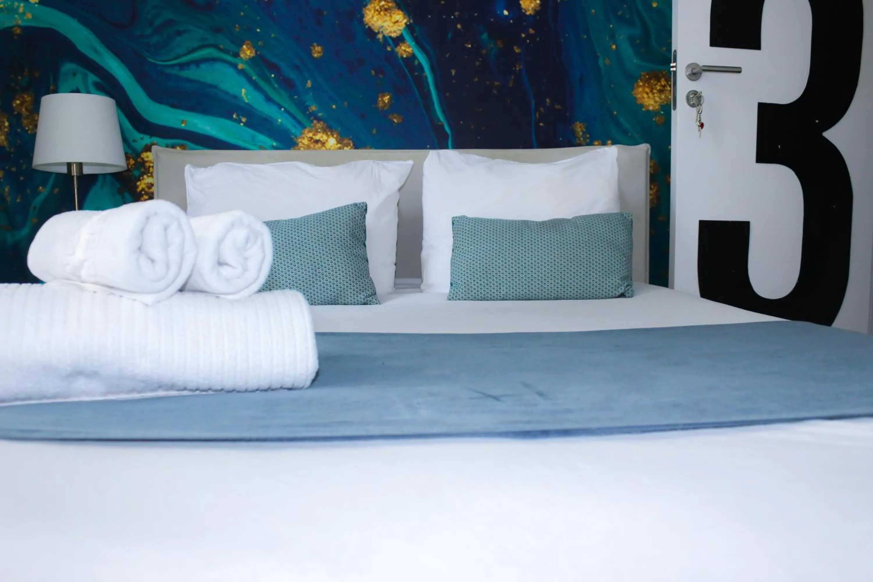 Bed in Lisbon Studios