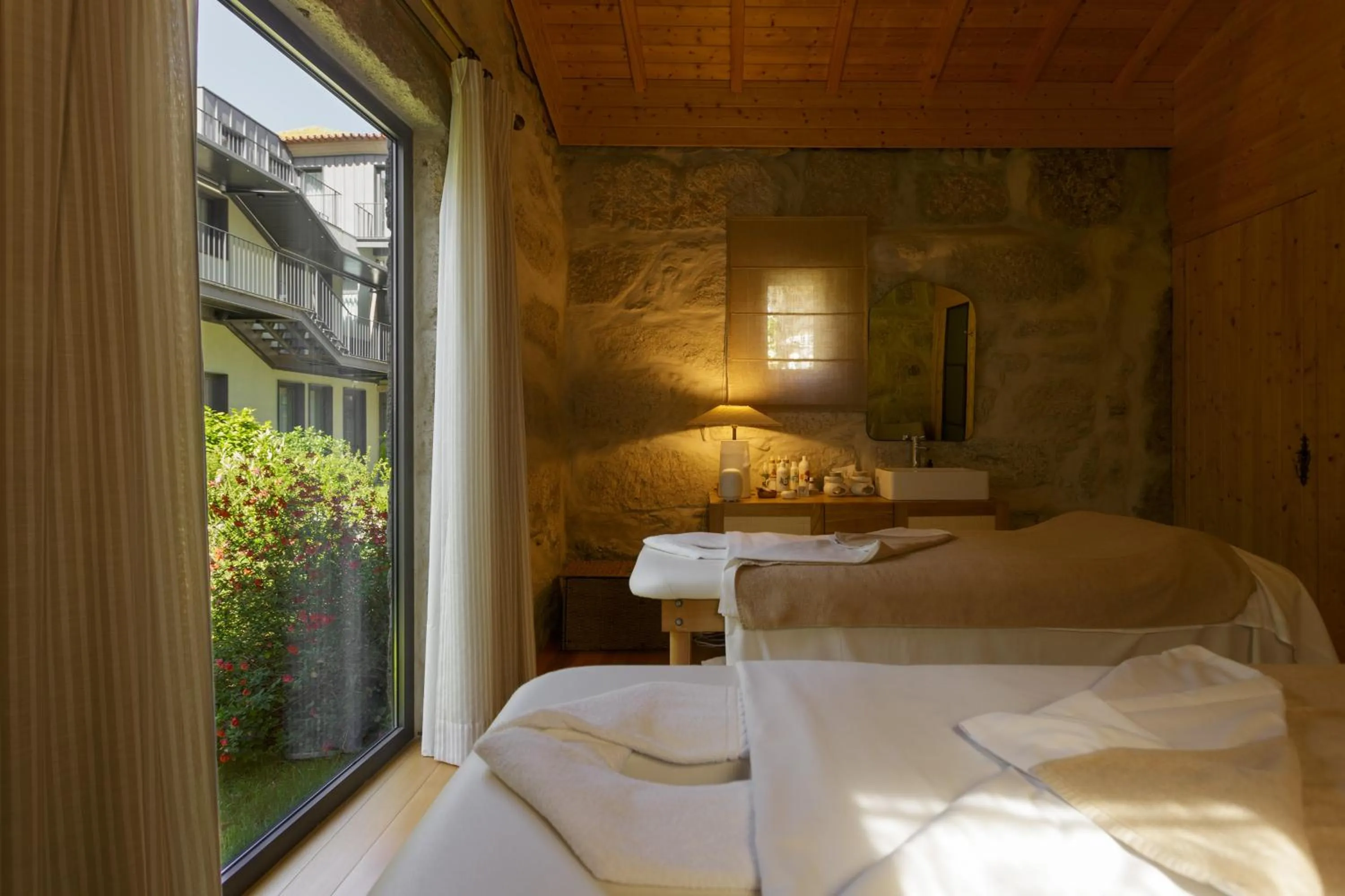 Massage, Bed in Torel Saboaria
