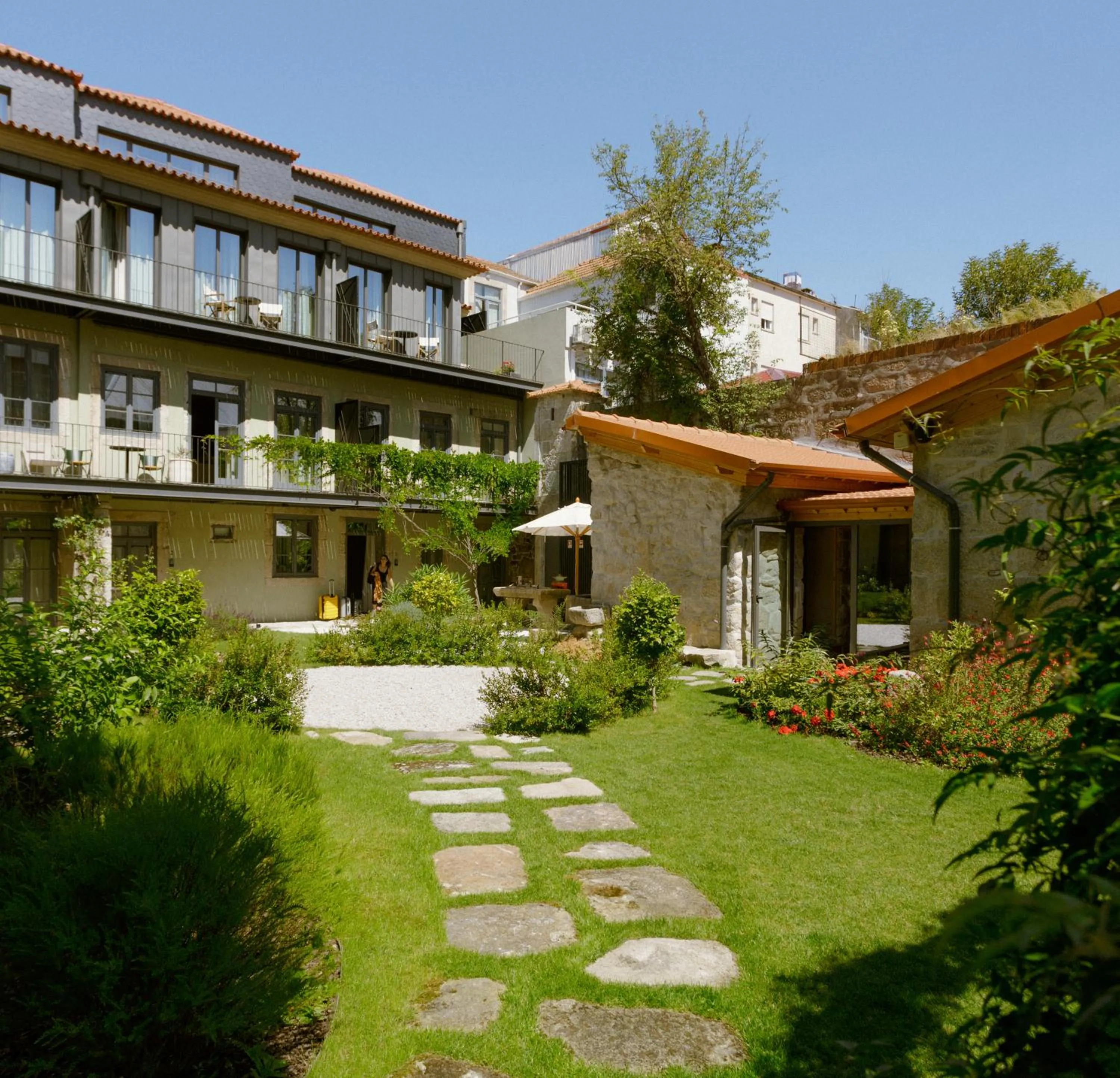 Property building in Torel Saboaria