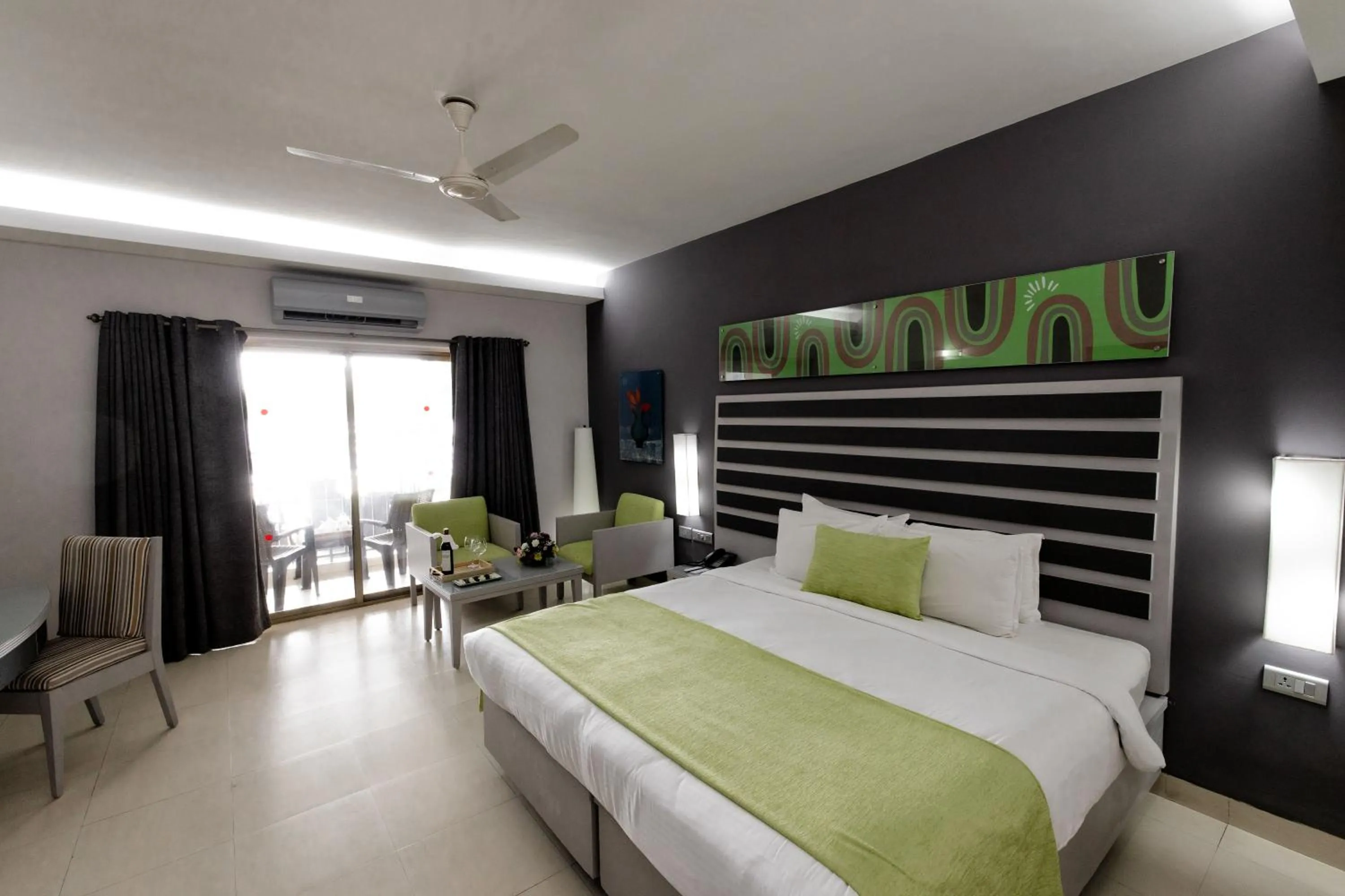 Garden, Bed in Regenta Baywatch Resort, Goa