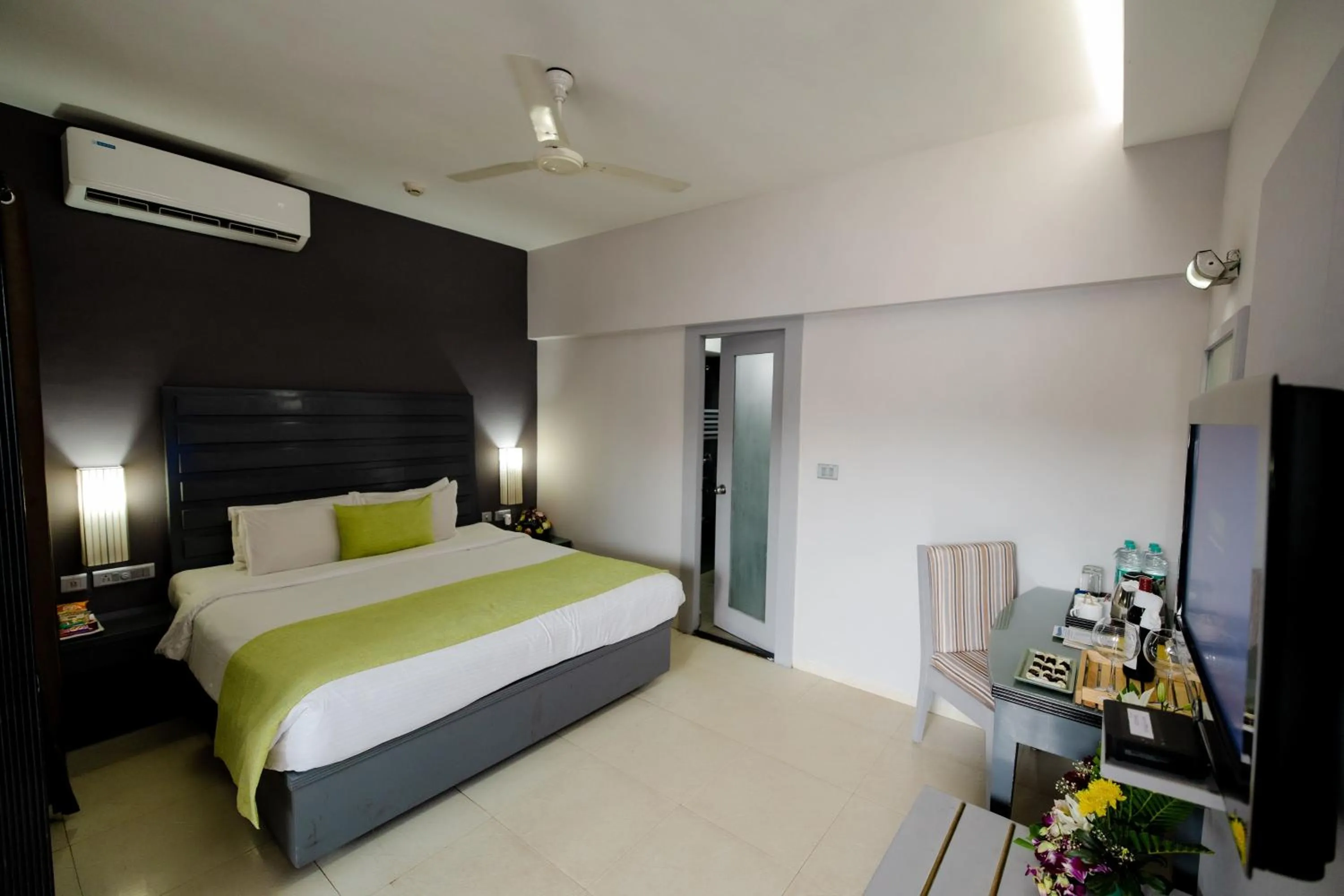 Garden, Bed in Regenta Baywatch Resort, Goa