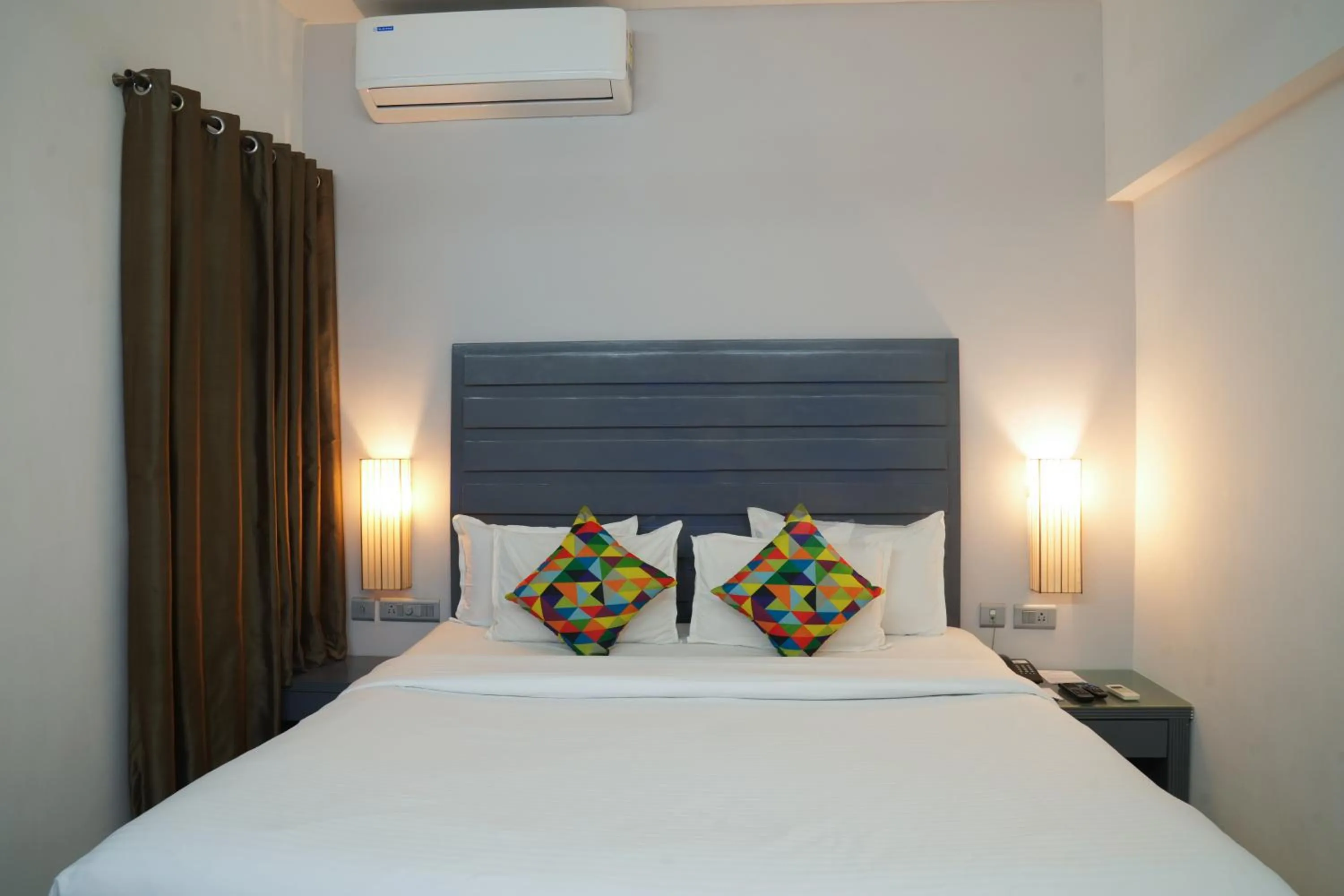 Garden, Bed in Regenta Baywatch Resort, Goa