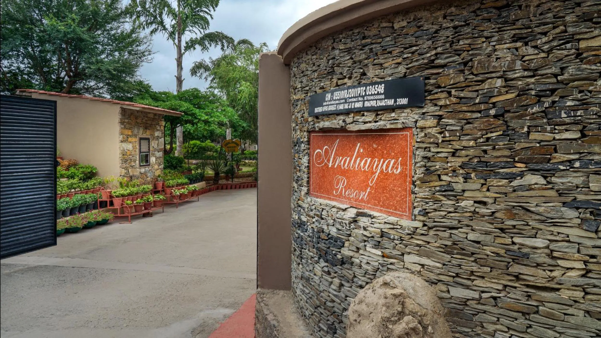 Property building in Araliayas Resort & Spa