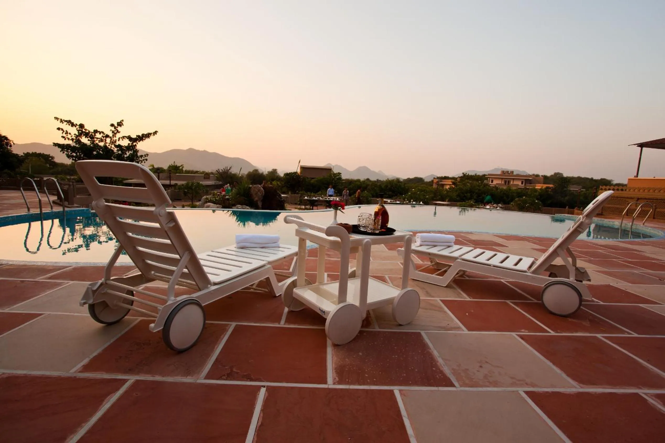 Swimming pool in Araliayas Resort & Spa