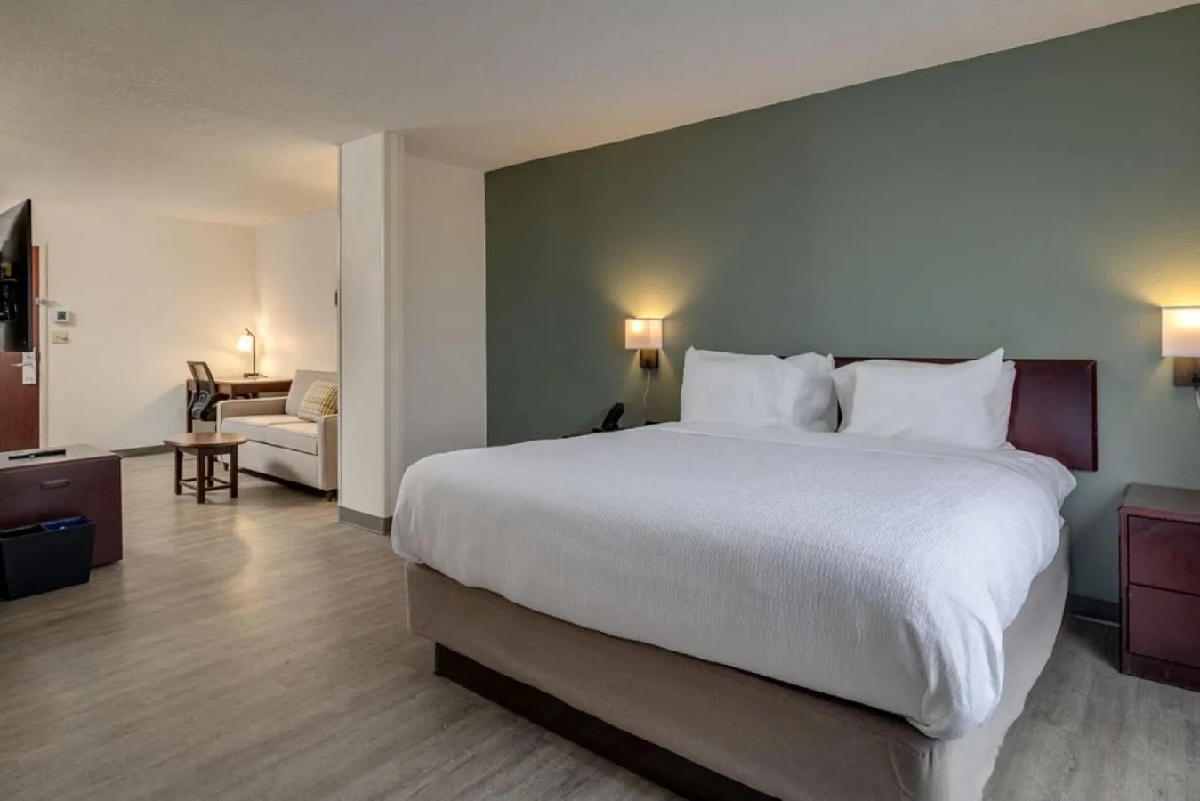 Bed in MySuites Lawton