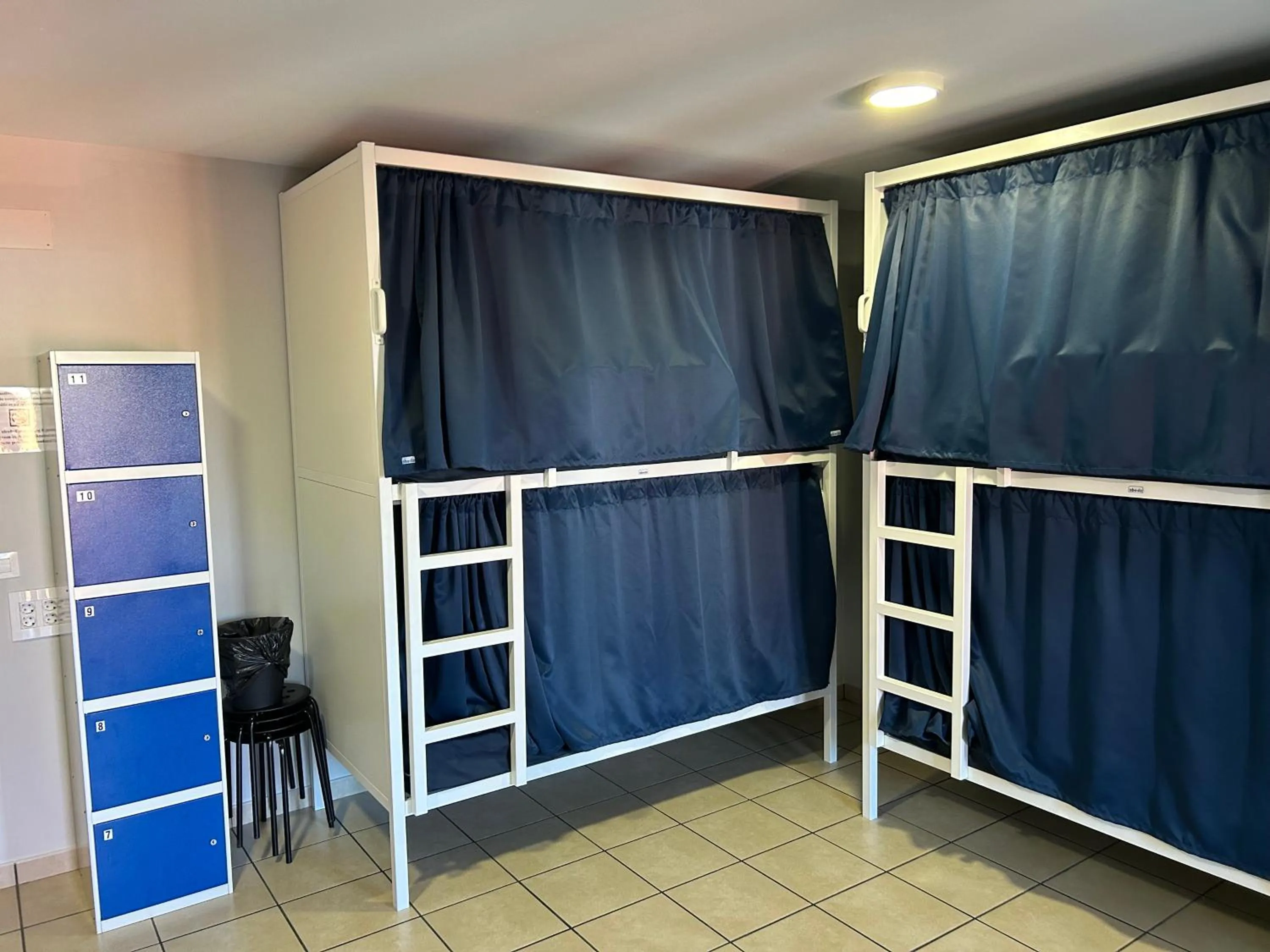 bunk bed in Albergue San Anton