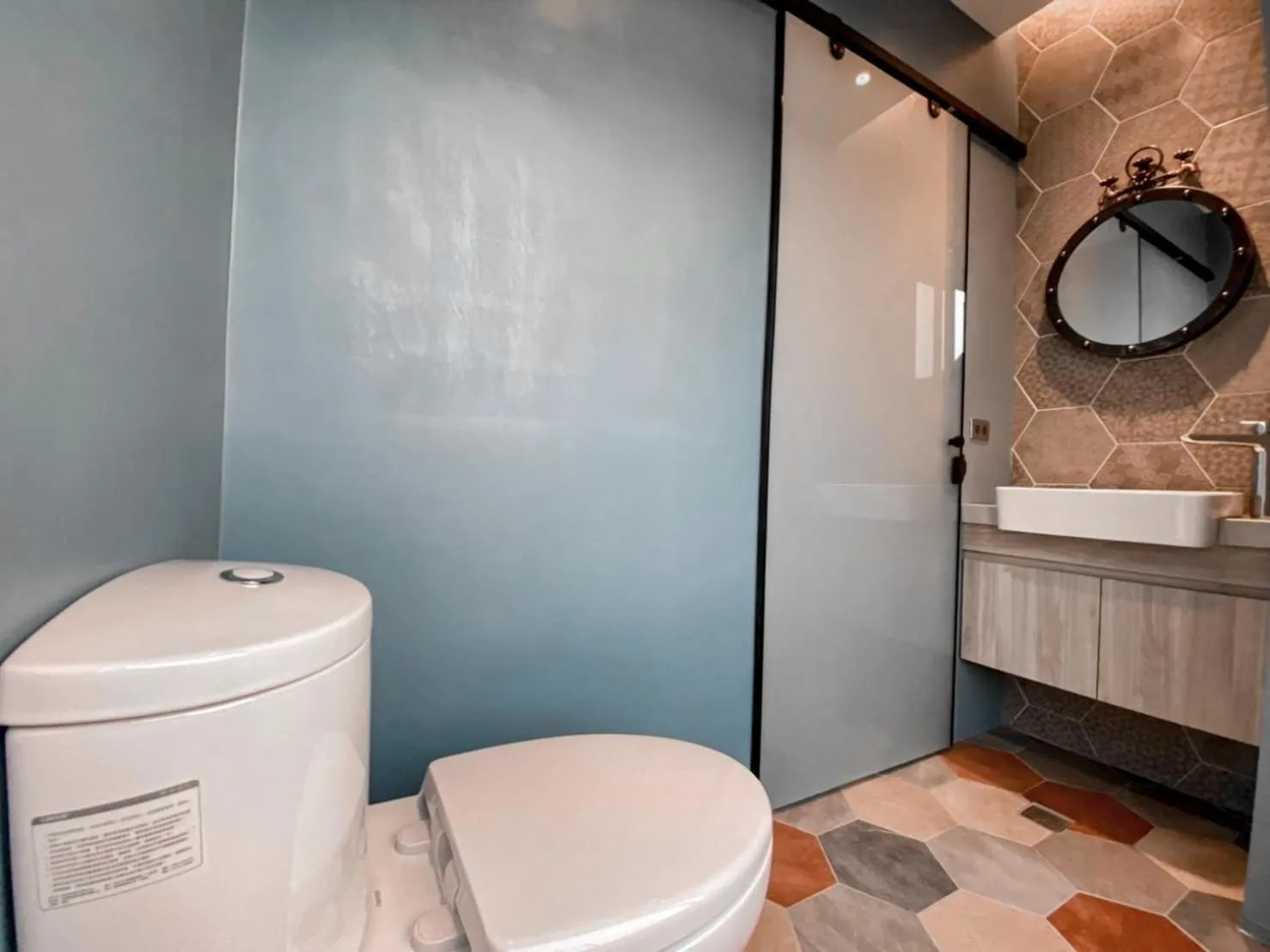 Toilet in Hotel Leisure Chiayi