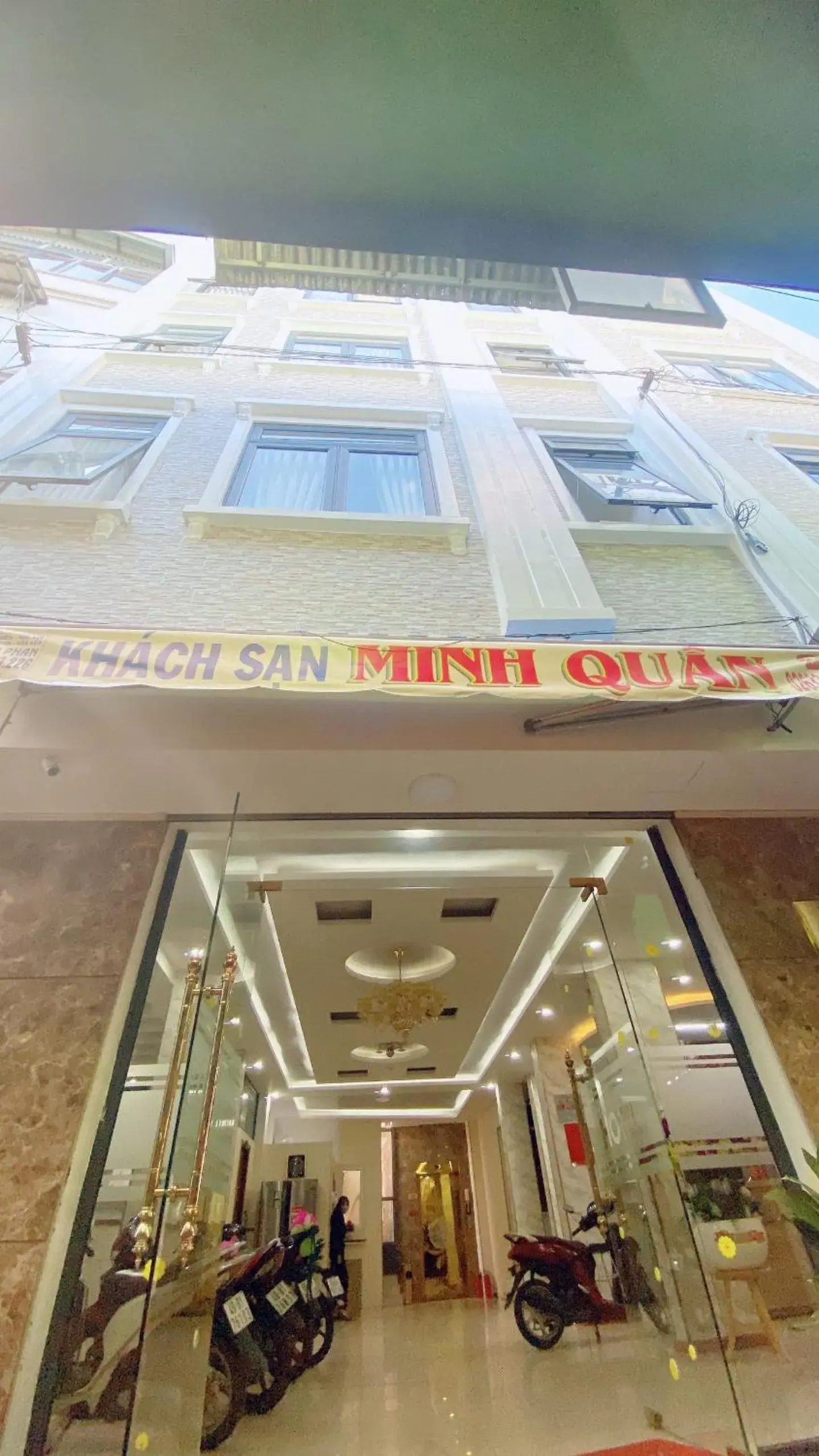 Facade/entrance in Minh Quan Hotel Facade/entrance in Minh Quan Hotel