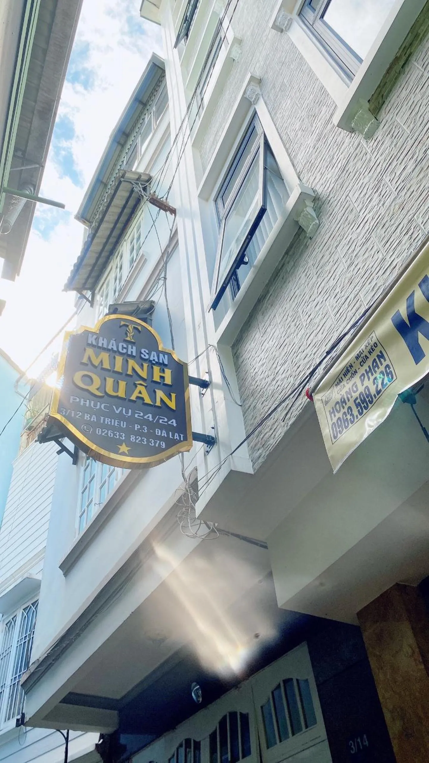 Facade/entrance in Minh Quan Hotel